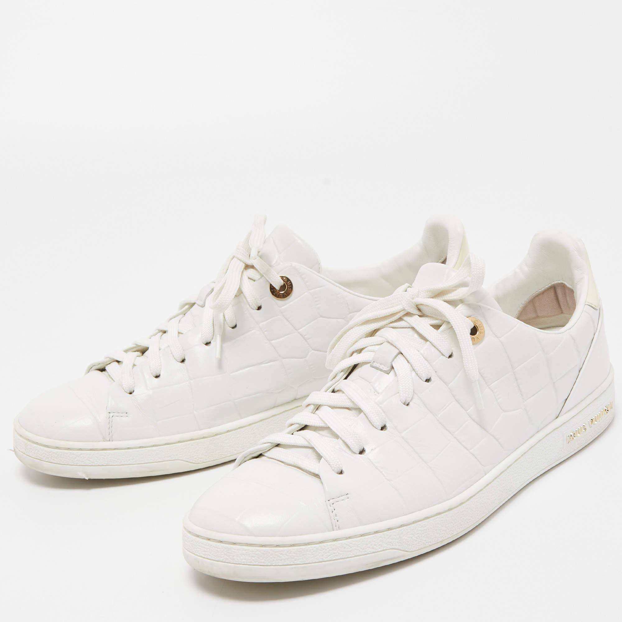 Louis Vuitton White Croc Embossed Leather Frontrow Sneakers Size 38.5 In Good Condition In Dubai, Al Qouz 2