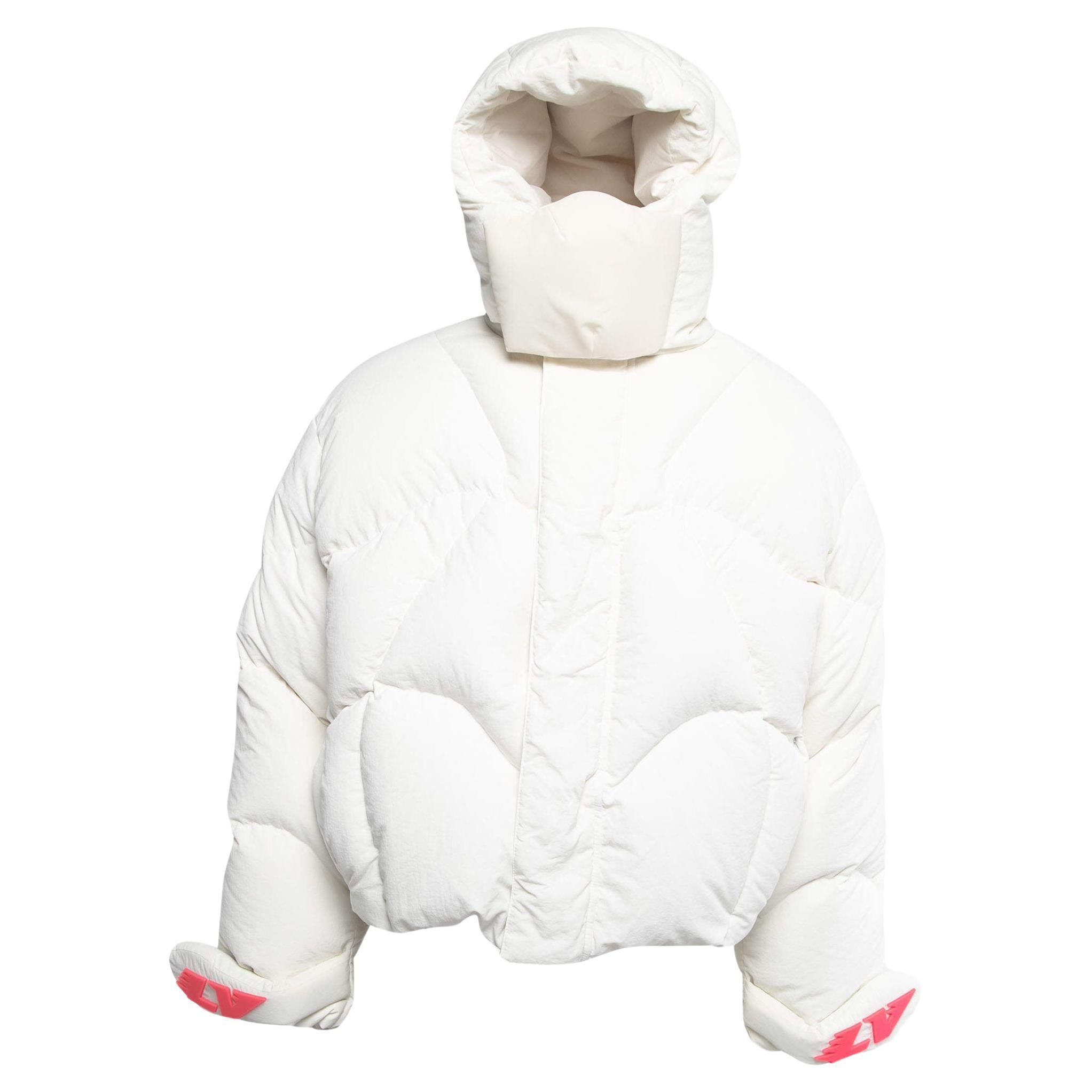 Louis Vuitton White Down Cropped Rave Puffer Jacket For Sale