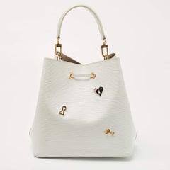 Louis Vuitton White Epi Leather Lovelock NeoNoe MM Bag