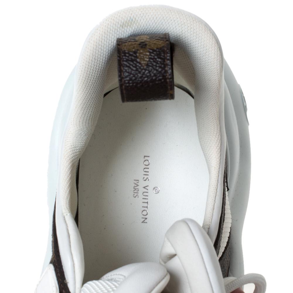 Louis Vuitton White Fabric  Canvas Archlight Lace Up Sneakers Size 42 In Good Condition In Dubai, Al Qouz 2