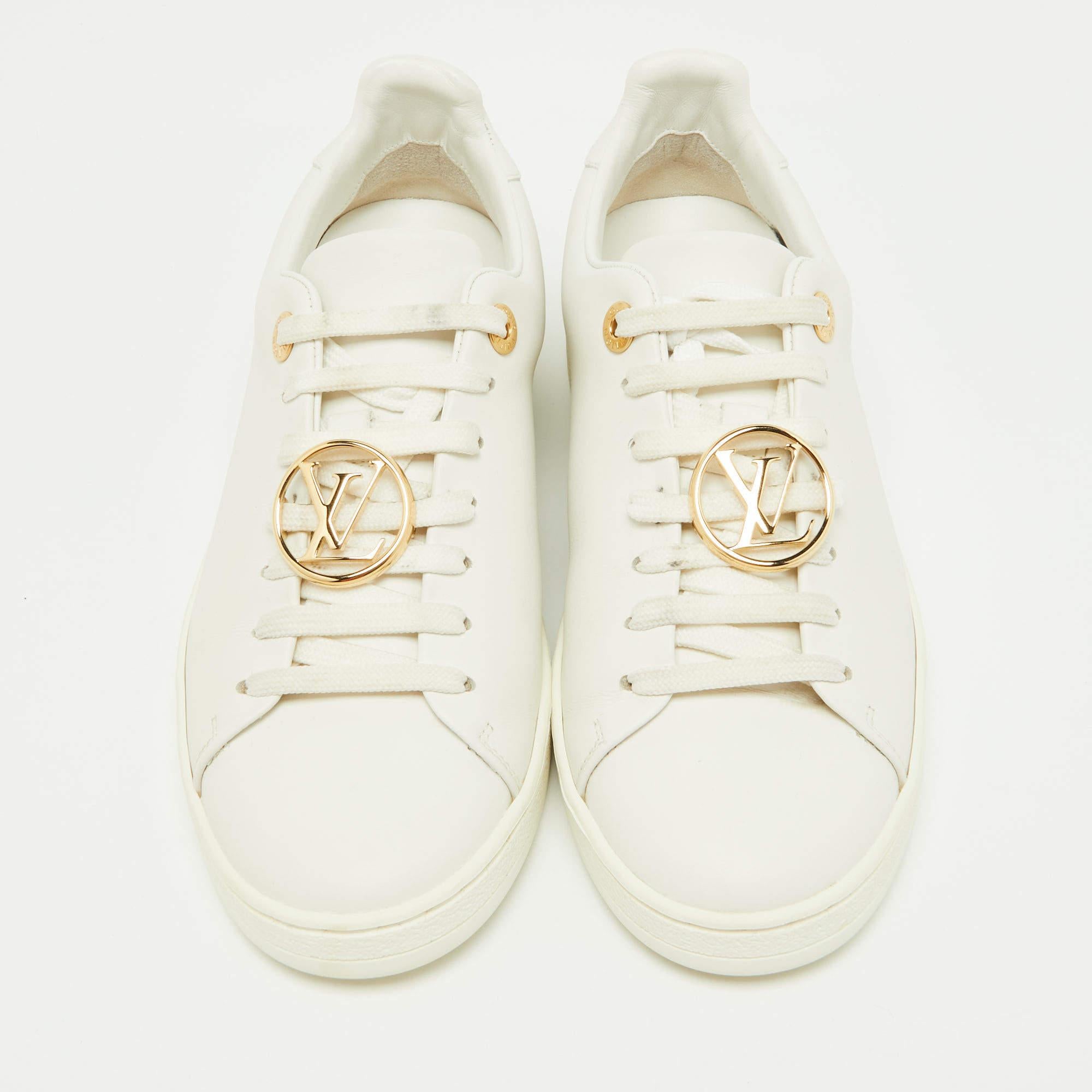 Louis Vuitton White/Gold Leather Frontrow Sneakers Size 36 In Good Condition In Dubai, Al Qouz 2