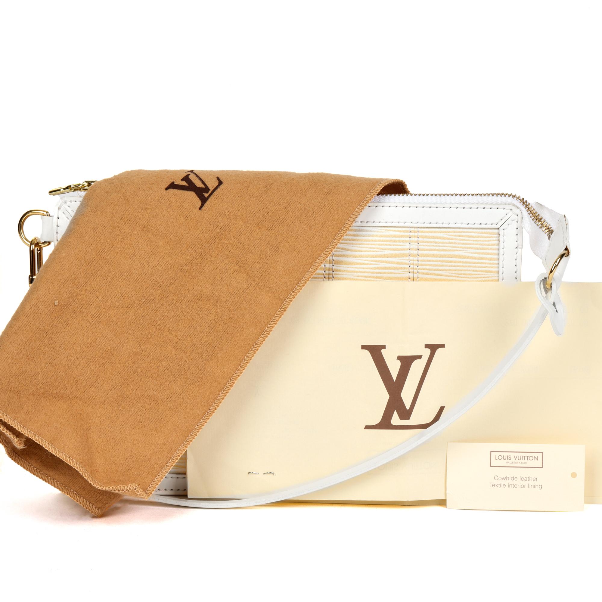 LOUIS VUITTON Pochette Delmonico de Piel Epi Estirada Blanca y Dorada 7