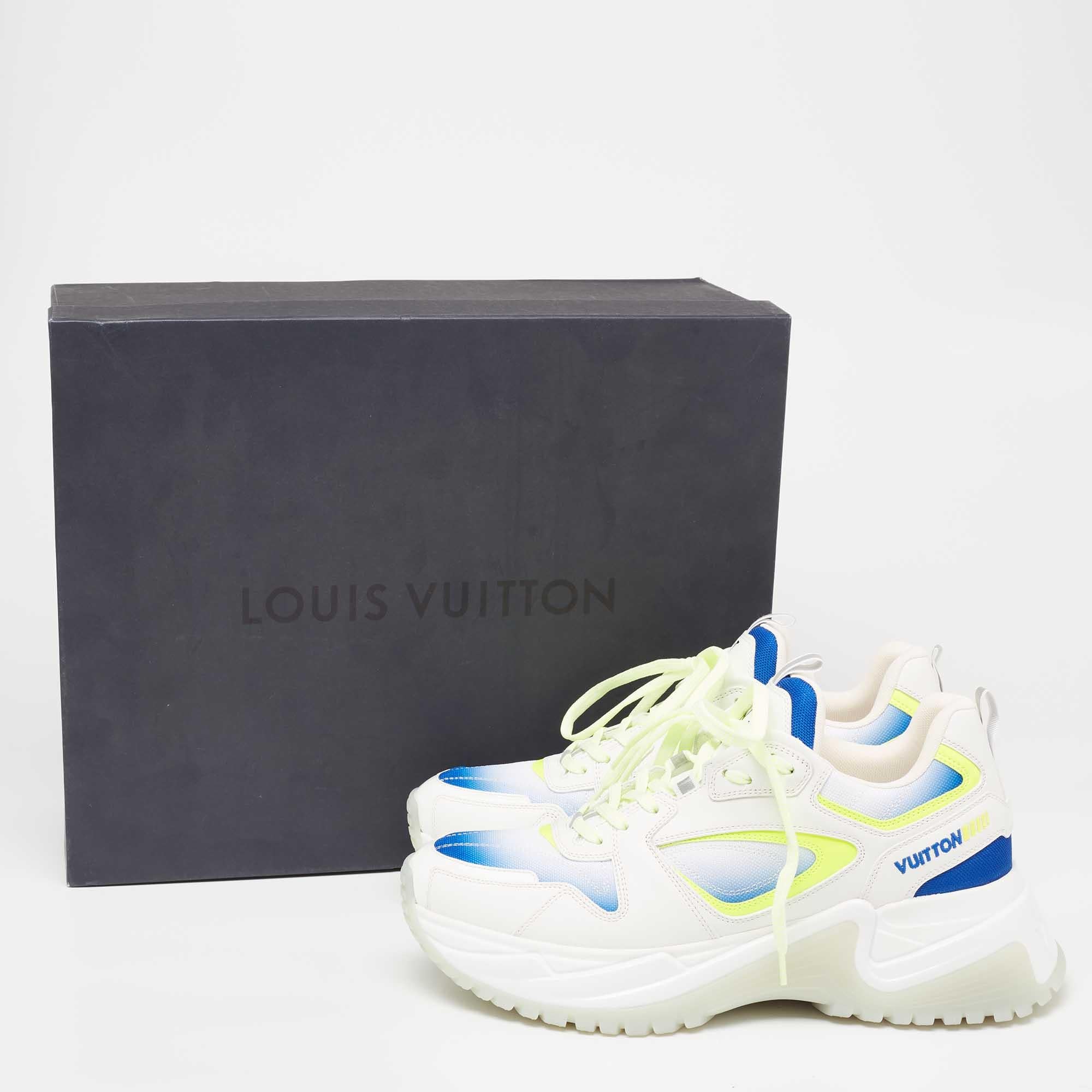 Louis Vuitton White/Green Leather and Mesh Run Away Pulse Sneakers Size 42 1