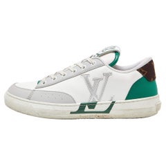 Louis Vuitton Baskets Charlie en cuir blanc/vert taille 39