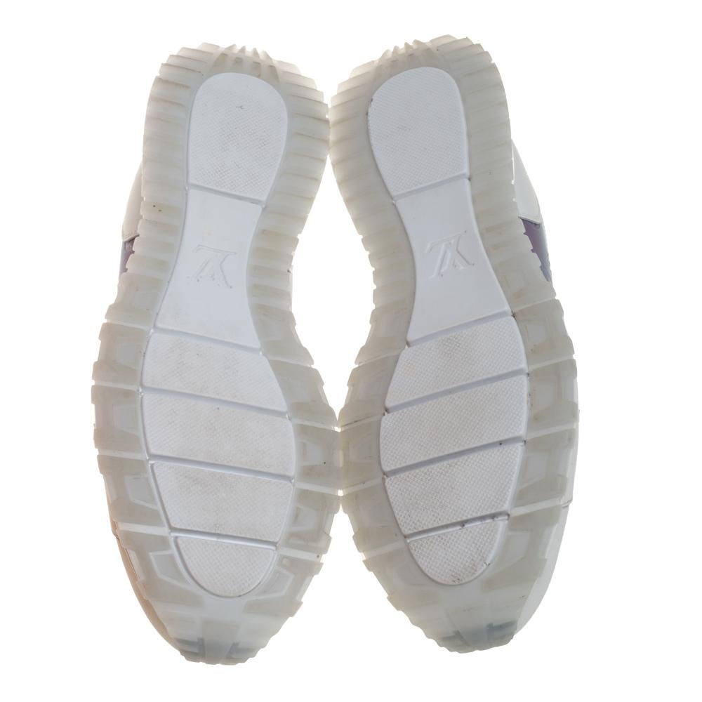 Louis Vuitton White Iridescent Leather And Rubber Run Away Sneakers Size 45 In Good Condition In Dubai, Al Qouz 2