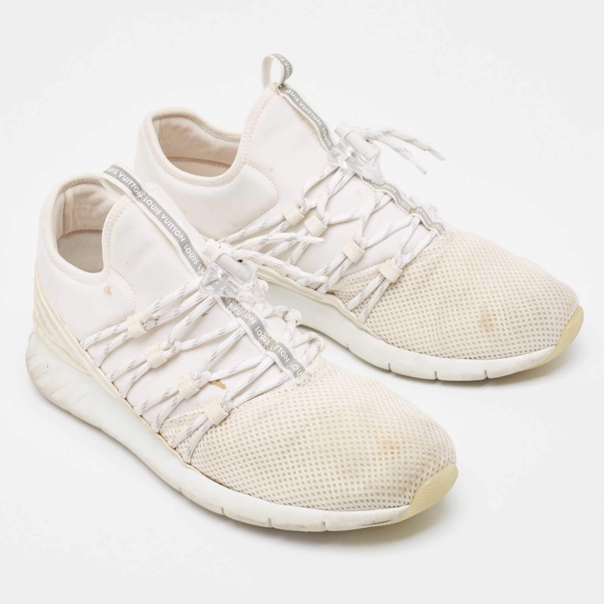 Men's Louis Vuitton White Knit Fabric Fastlane Lace Up Sneakers Size 42