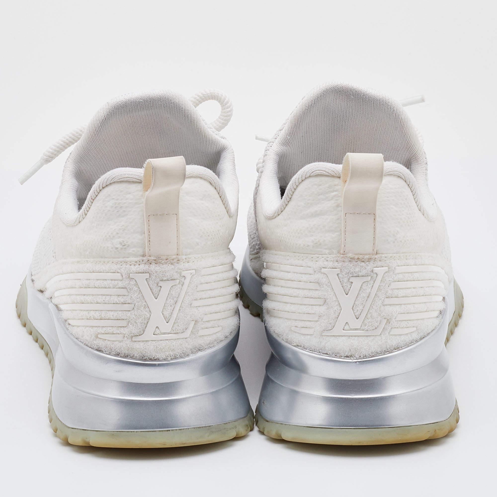 baskets blanches louis vuitton