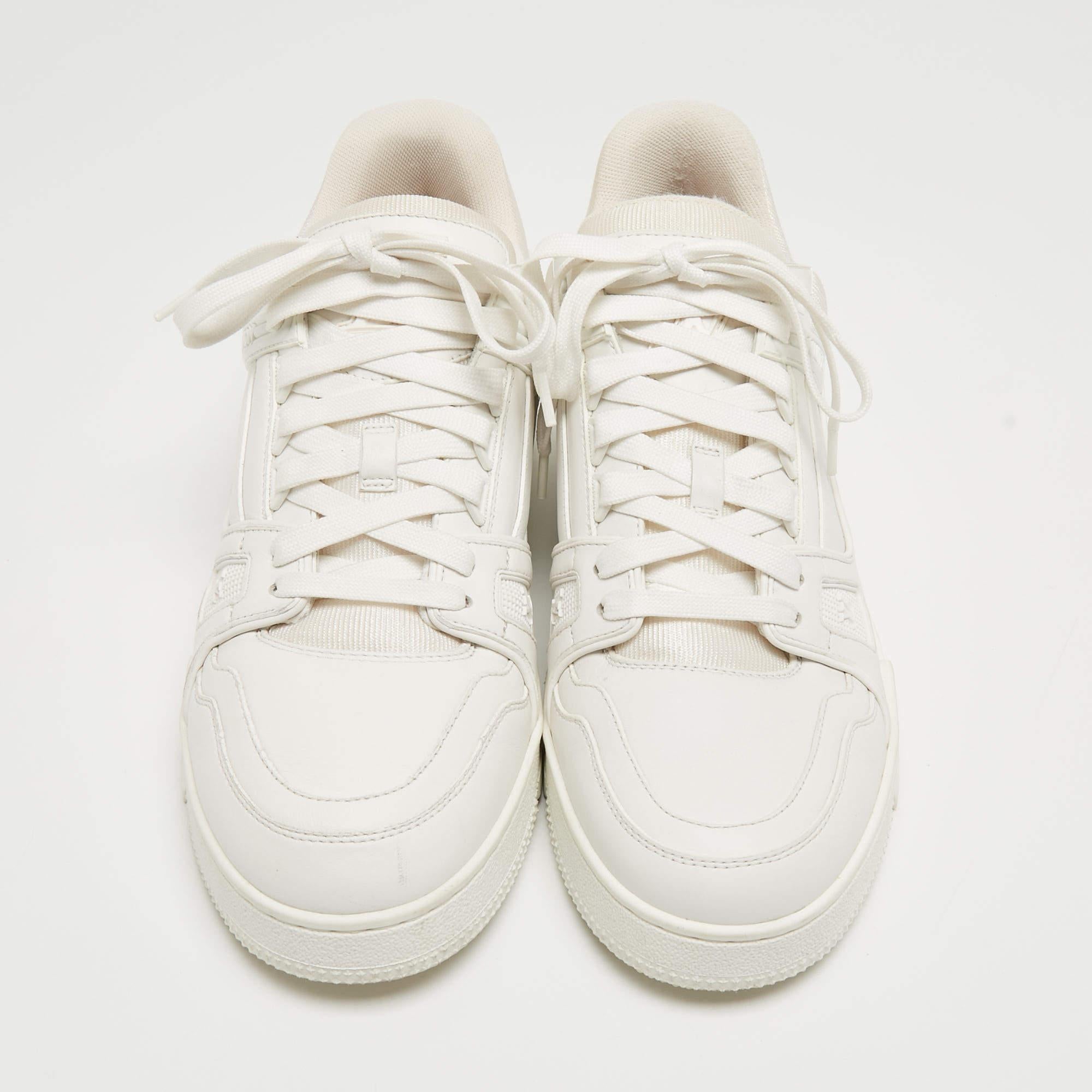 Coming in a classic silhouette, these designer sneakers are a seamless combination of luxury, comfort, and style. These sneakers are designed with signature details and comfortable insoles.

