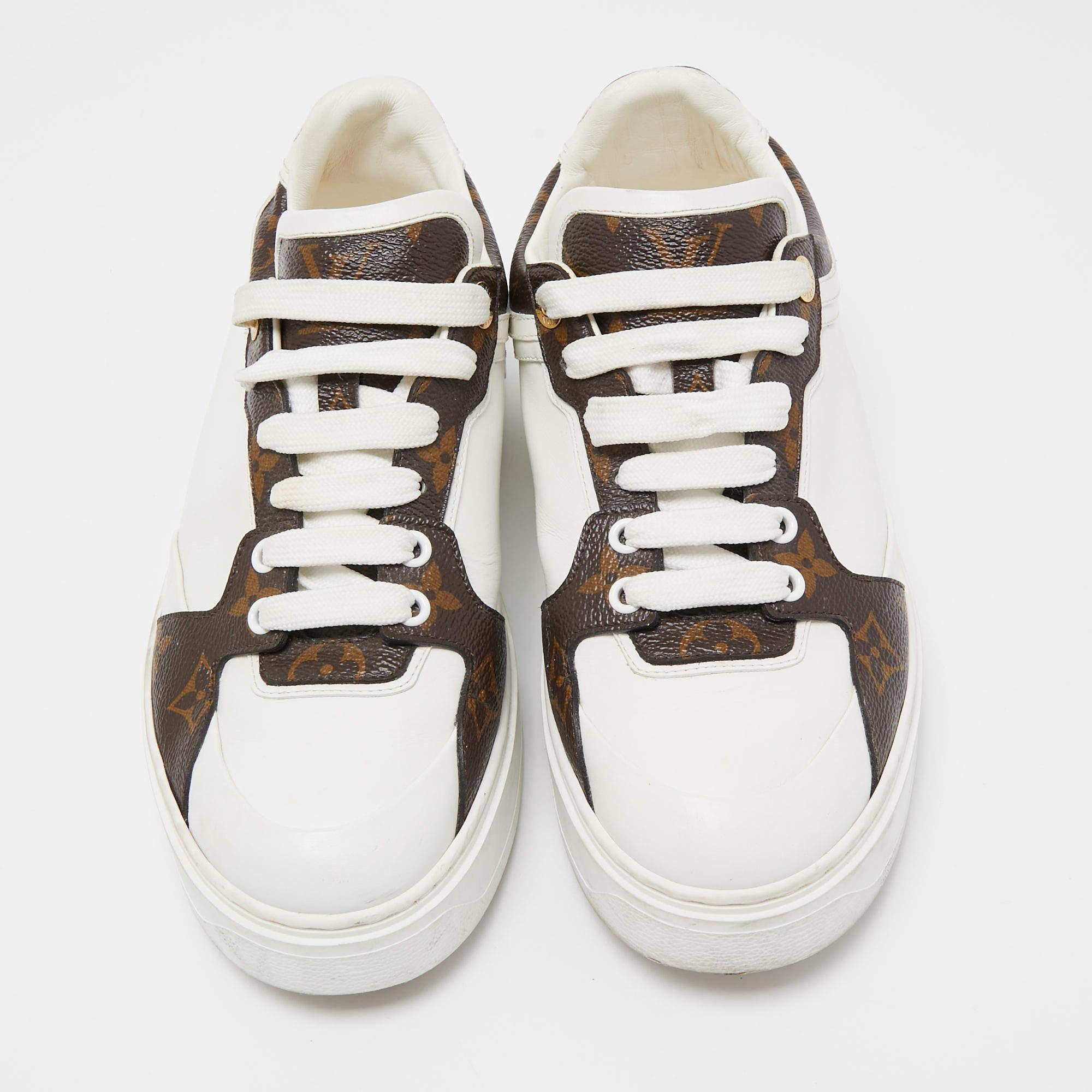 Louis Vuitton White Leather and Monogram Canvas Time Out Sneakers Size 39 1