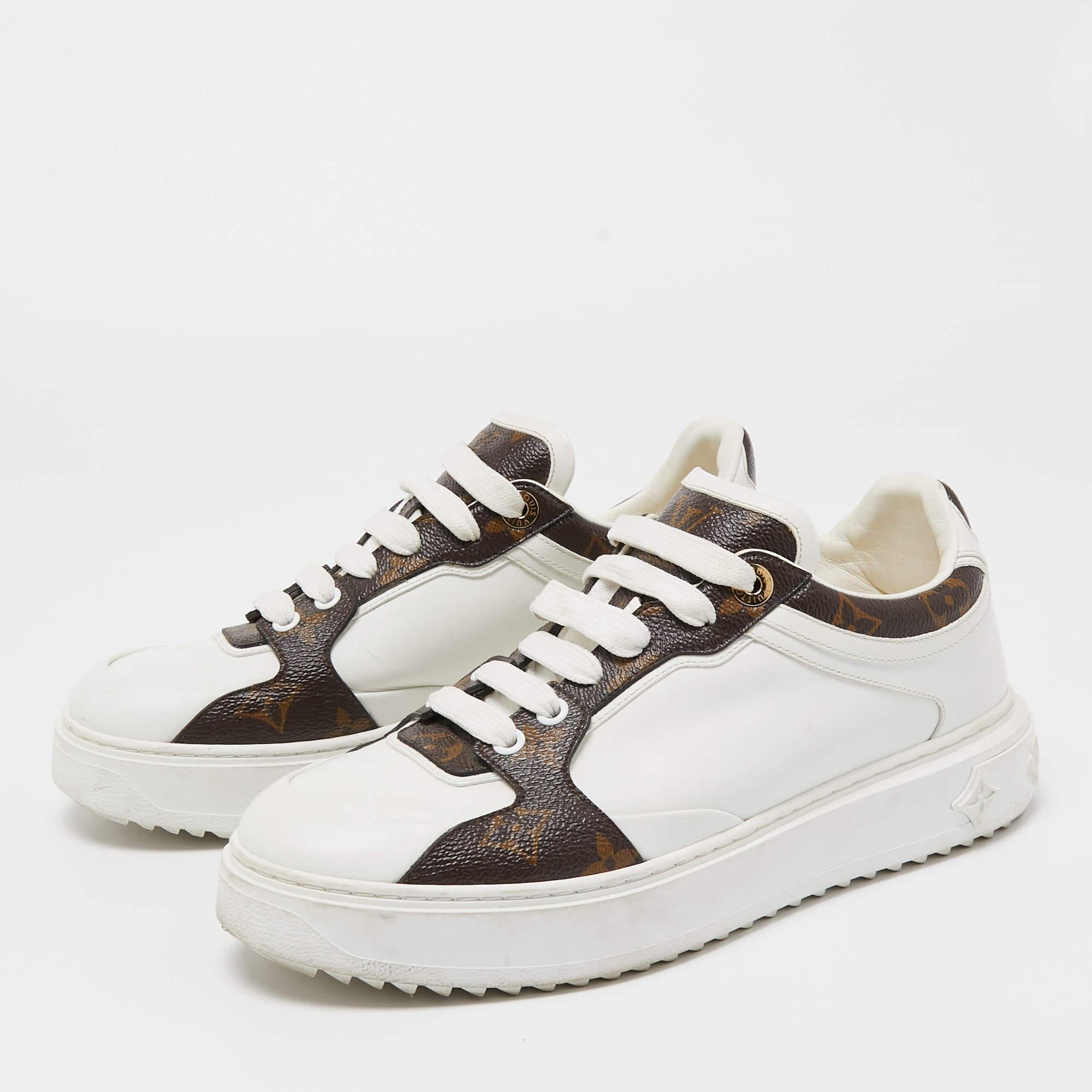 Louis Vuitton White Leather and Monogram Canvas Time Out Sneakers Size 39 2