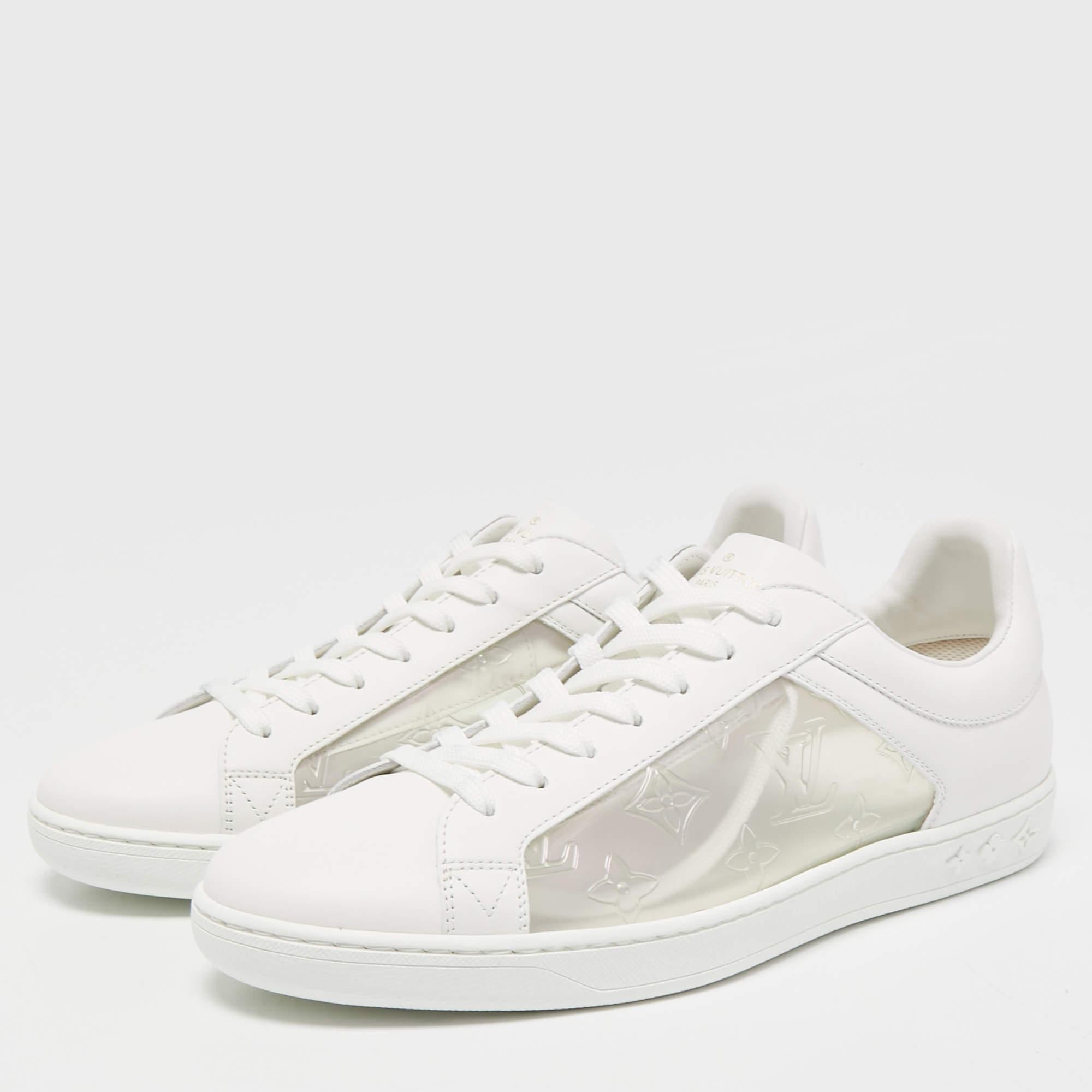 Louis Vuitton White Leather and PVC Low Top Sneakers Size 41 In New Condition In Dubai, Al Qouz 2