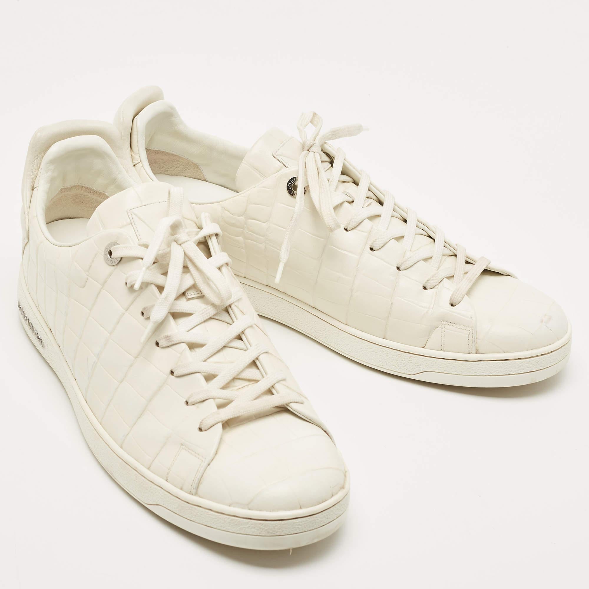 Louis Vuitton White Leather Croc Embossed Leather Frontrow Low Top Sneakers Size In Good Condition For Sale In Dubai, Al Qouz 2