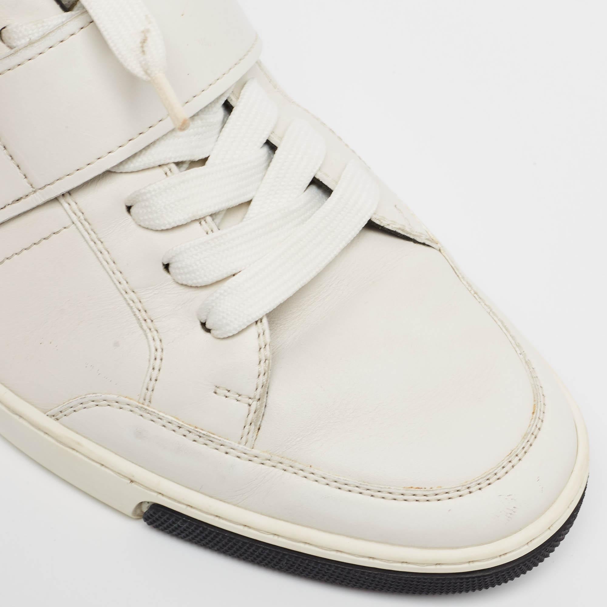Louis Vuitton White Leather & Damier Graphite Canvas Low Top Sneakers Size 40.5 For Sale 4