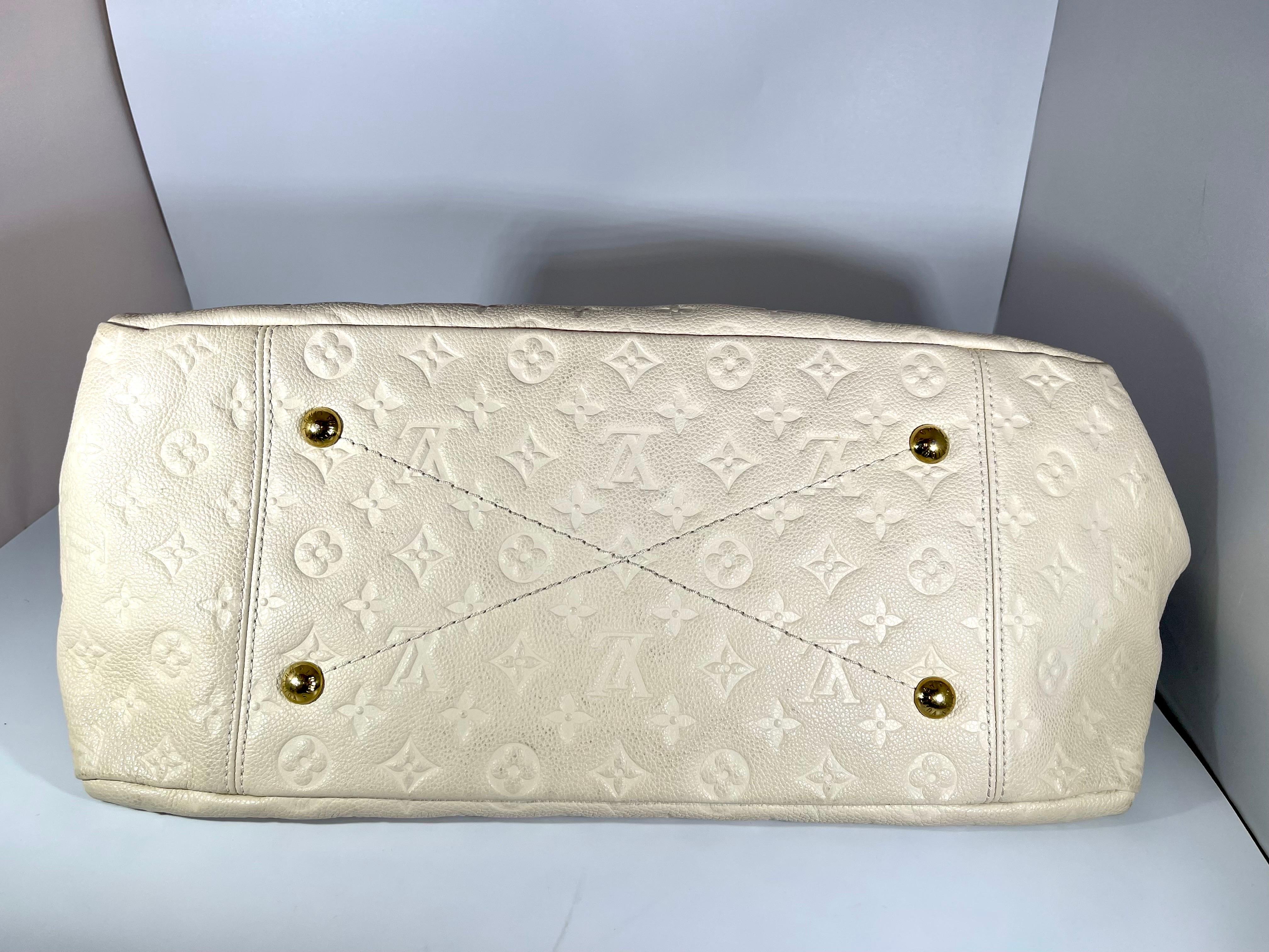 Louis Vuitton White Leather Empreinte Large Hobo Bag Monogram Leather Excellent  2