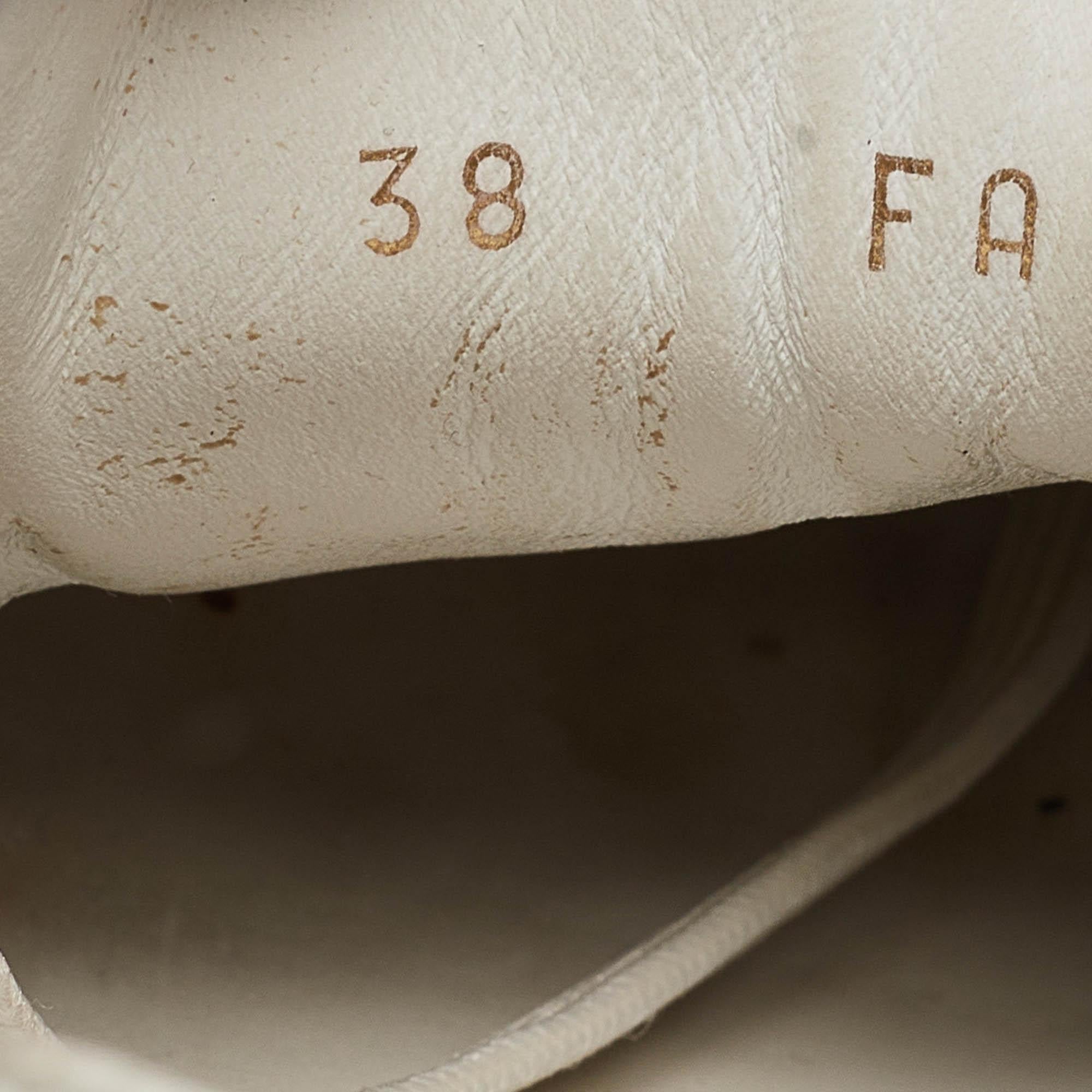 Louis Vuitton White Leather Frontrow  Sneakers Size 38 4