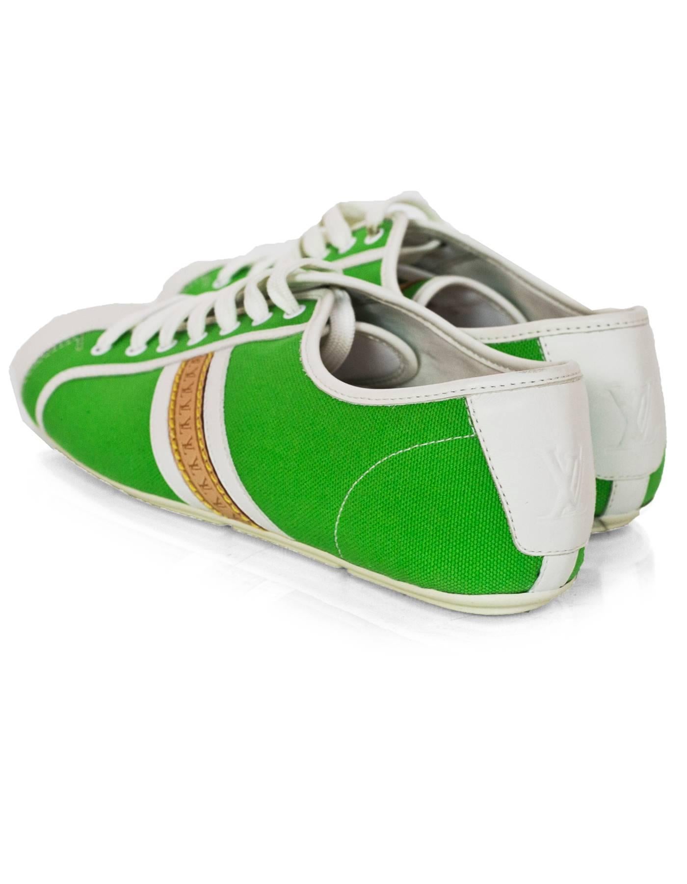 Louis Vuitton White Leather & Green Canvas Sneakers Sz 38 NEW In Excellent Condition In New York, NY