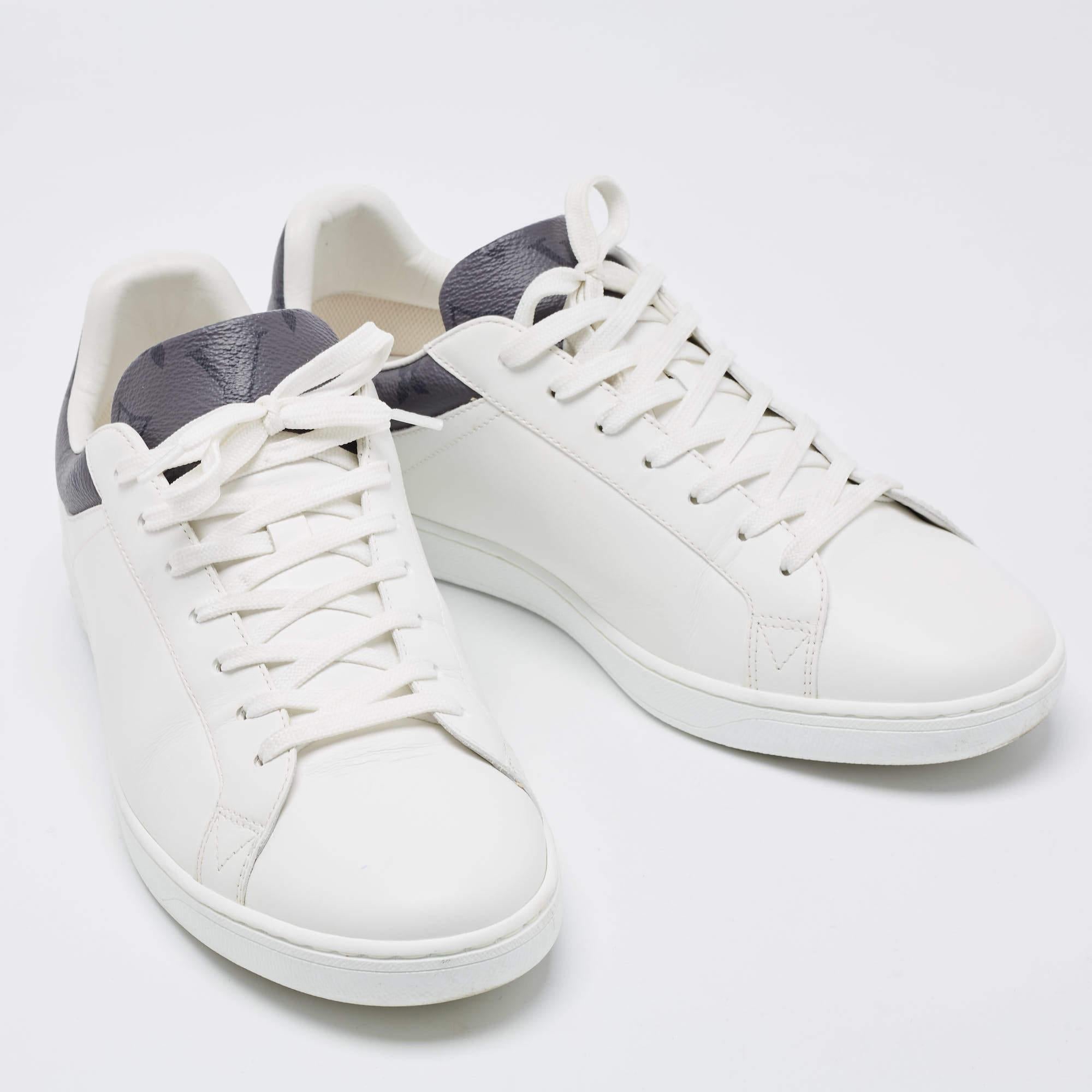 Louis Vuitton White Leather Luxembourg Sneakers Size 41 In Good Condition In Dubai, Al Qouz 2