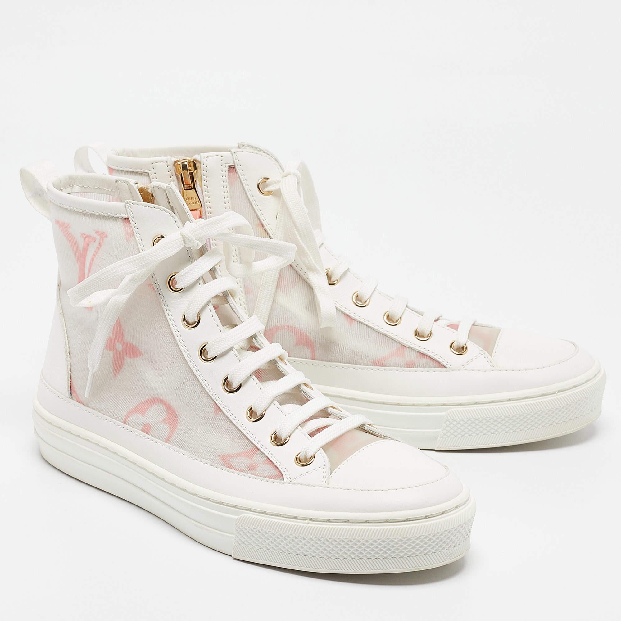 Louis Vuitton White Leather Mesh and Leather Stellar Sneakers Size 37.5 In Good Condition For Sale In Dubai, Al Qouz 2