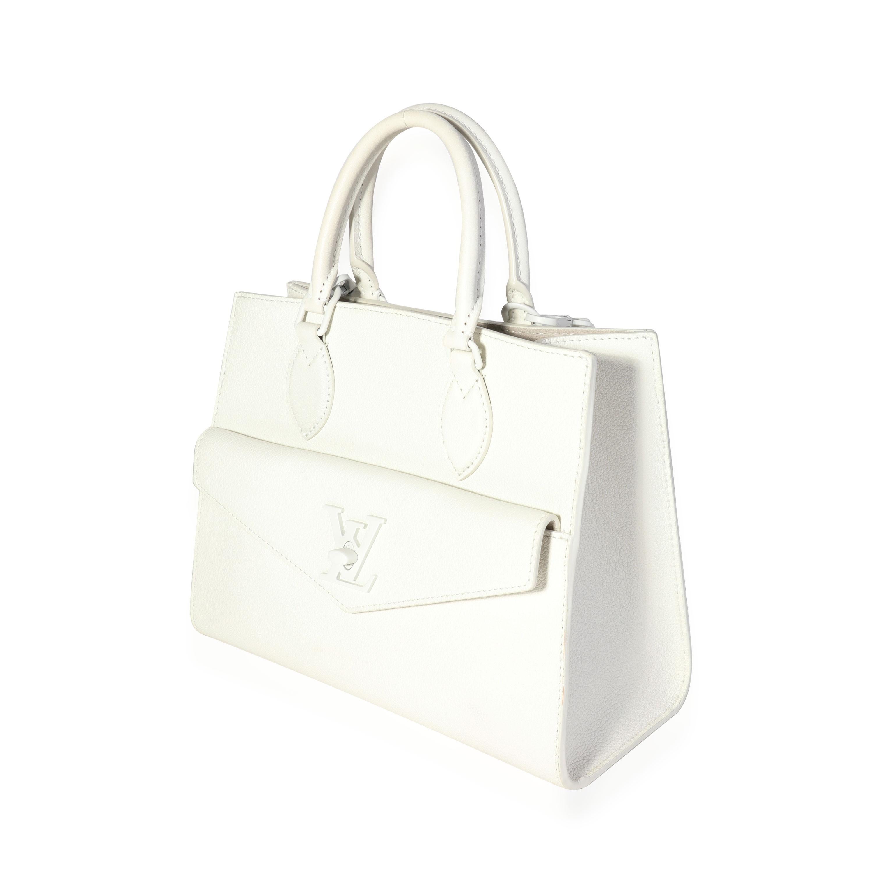 Louis Vuitton Fourre-tout Lockme PM en cuir blanc monochrome Excellent état - En vente à New York, NY