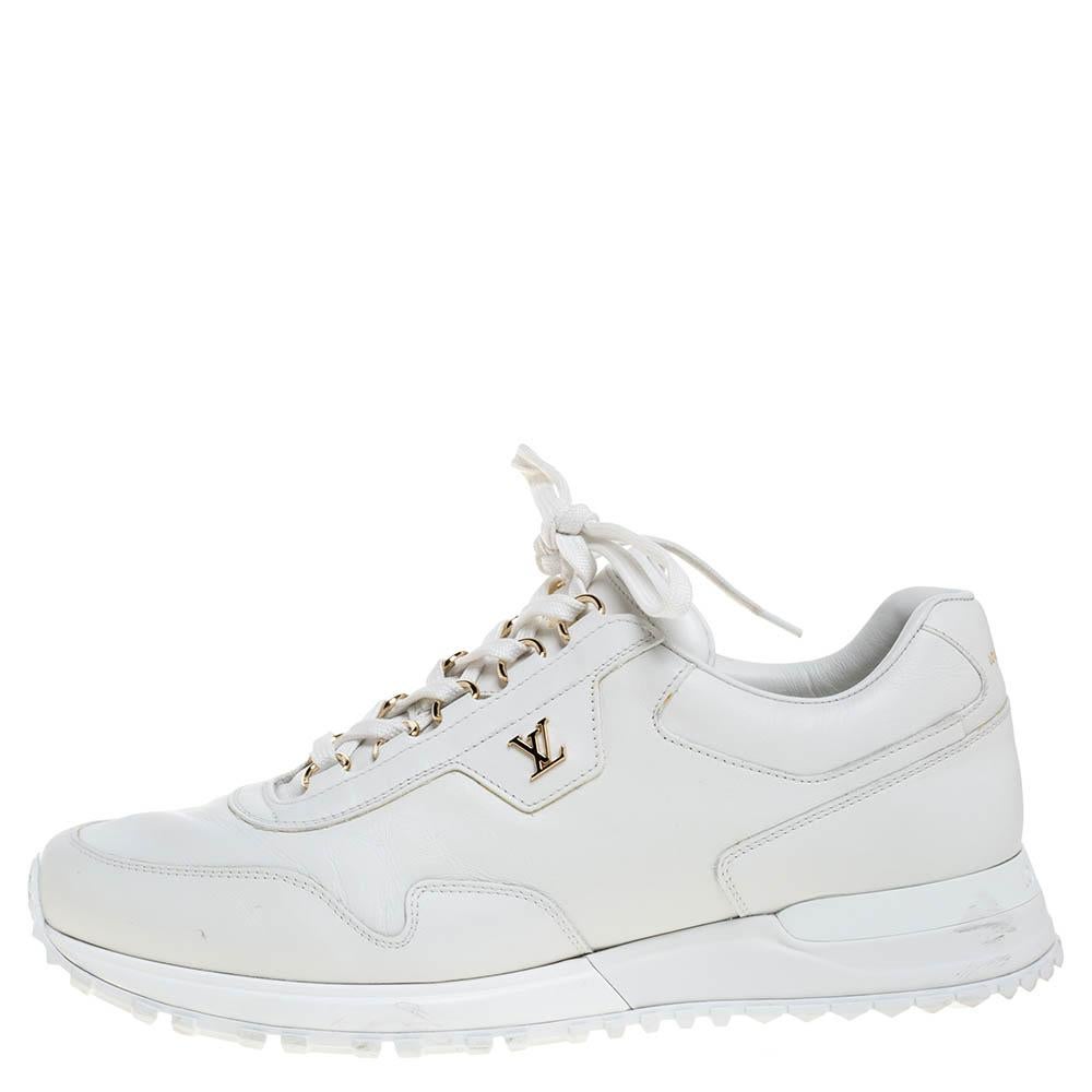 Made to provide comfort, these Run Away sneakers by Louis Vuitton are trendy and stylish. They've been crafted from leather and designed with lace-up vamps, the LV logo on the sides, the label on the counters and heels. Wear them with your casual