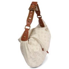 LOUIS VUITTON white Mahina leather ONATHA GM Hobo Shoulder Bag
