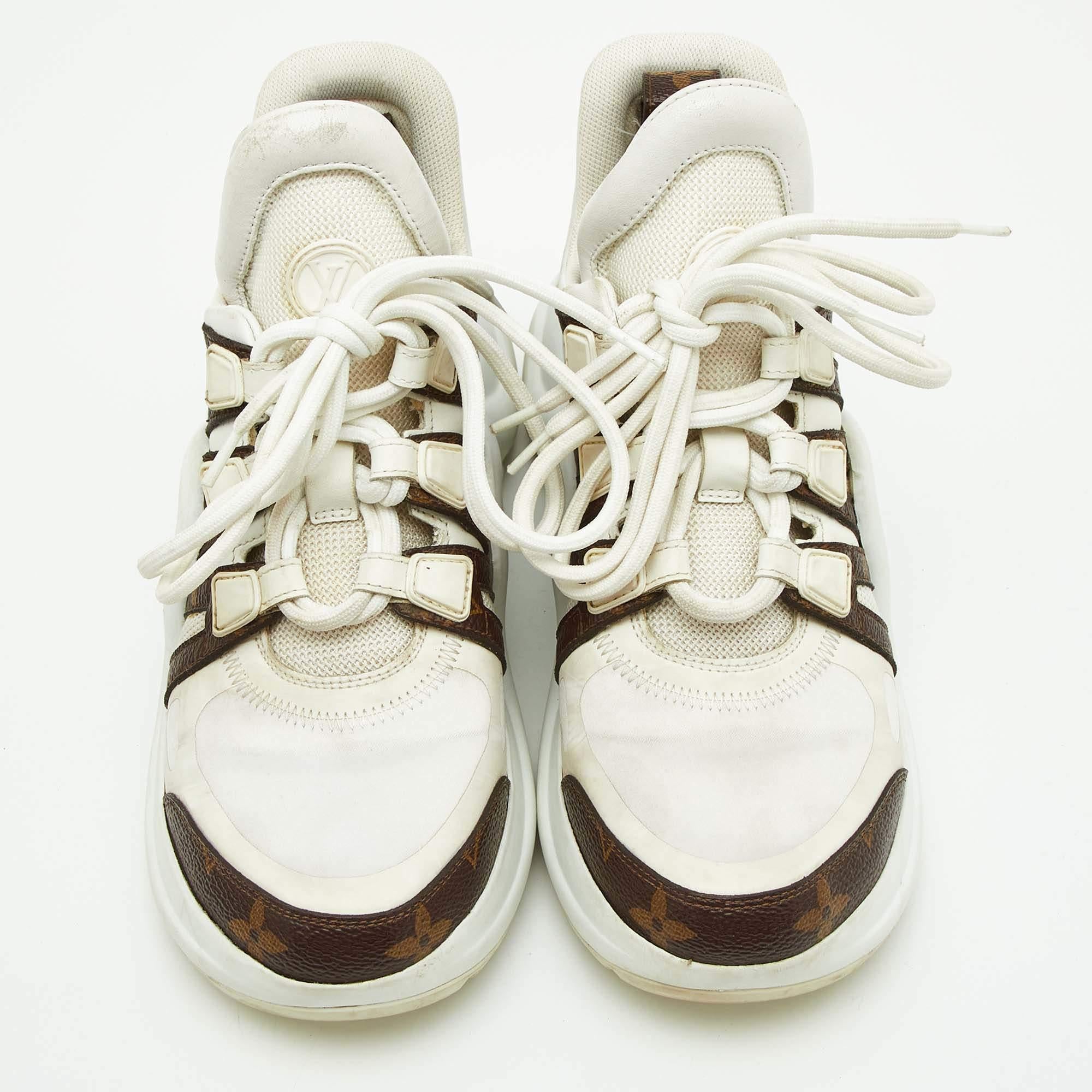 Louis Vuitton White Mesh and Monogram Canvas Archlight Sneakers Size 35.5 In Fair Condition For Sale In Dubai, Al Qouz 2