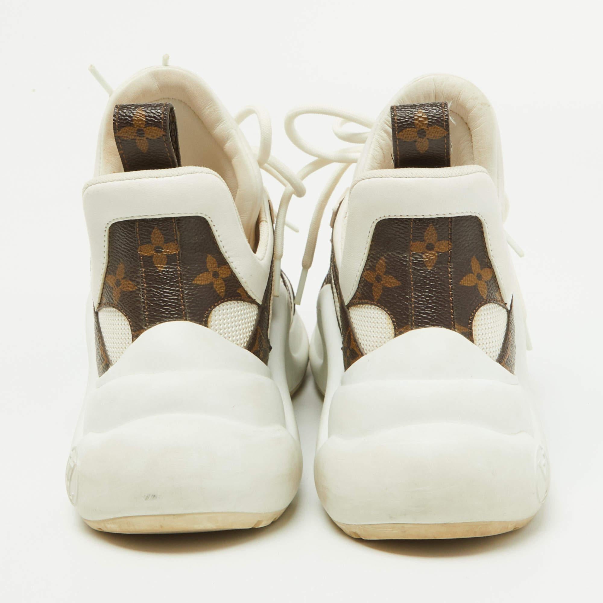 Women's Louis Vuitton White Mesh and Nylon Archlight Sneakers Size 36 For Sale