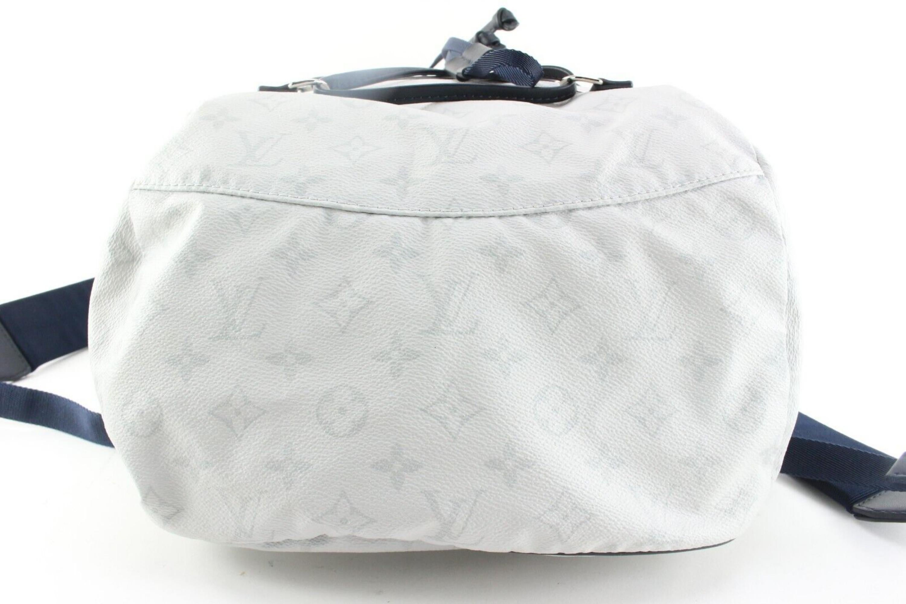 Louis Vuitton White Monogram Antarctica Ultralight Backpack 2LV0413C For Sale 7