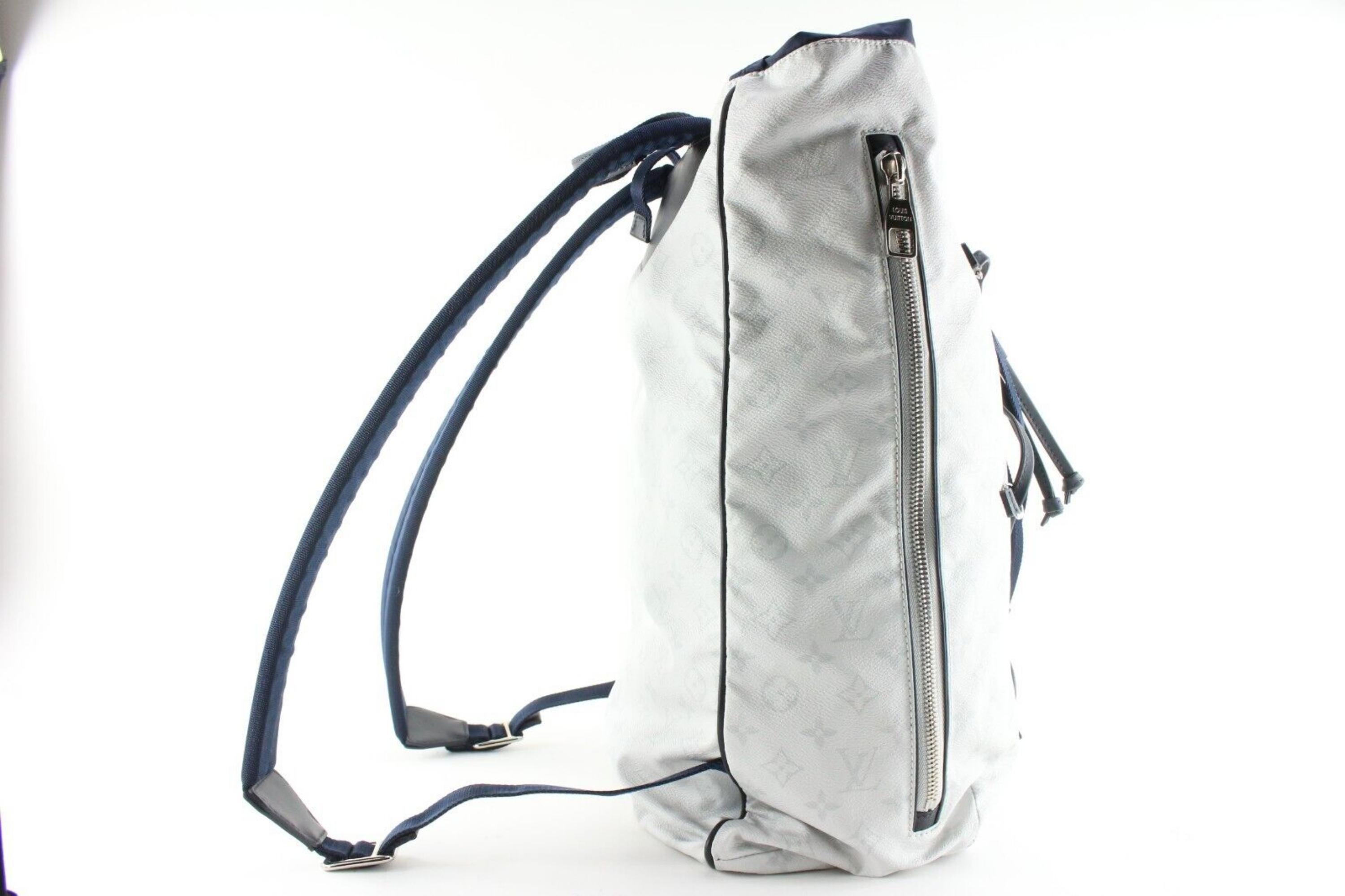 Louis Vuitton White Monogram Antarctica Ultralight Backpack 2LV0413C For Sale 3