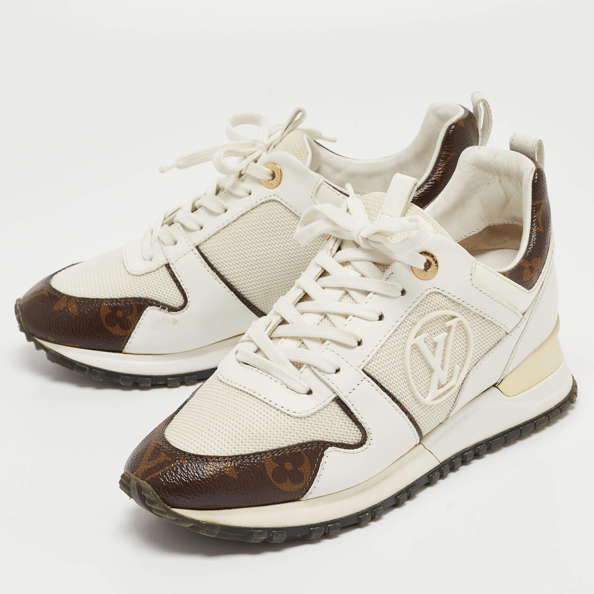 Zapatillas Run Away Louis Vuitton blancas/monograma de lona y piel talla 36 2
