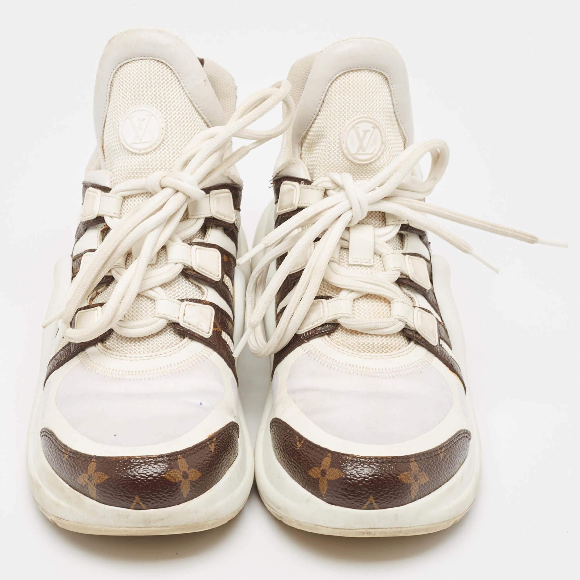 Louis Vuitton White Monogram Canvas & Mesh Archlight Lace Up Sneakers Size 38.5 In Fair Condition In Dubai, Al Qouz 2