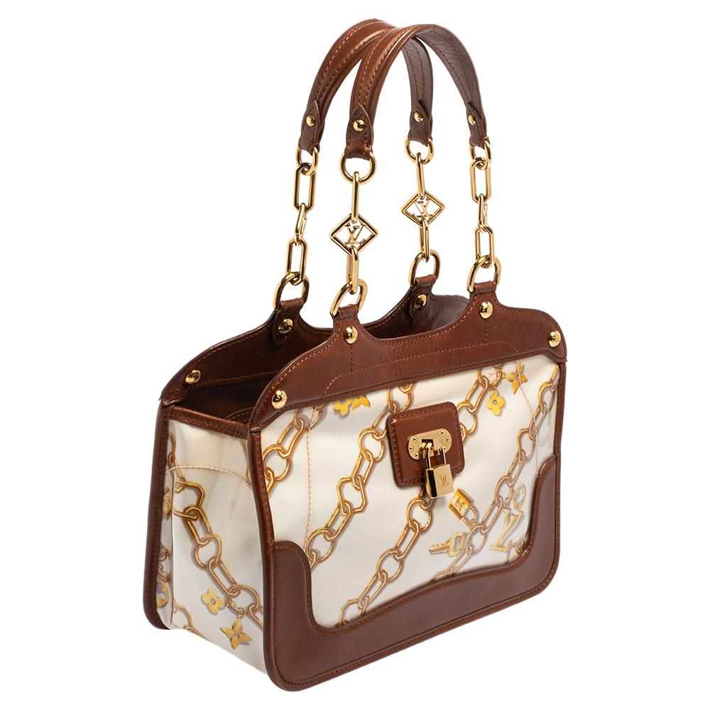 Louis Vuitton White Monogram Charms Limited Edition Cabas Bag In Good Condition In Dubai, Al Qouz 2