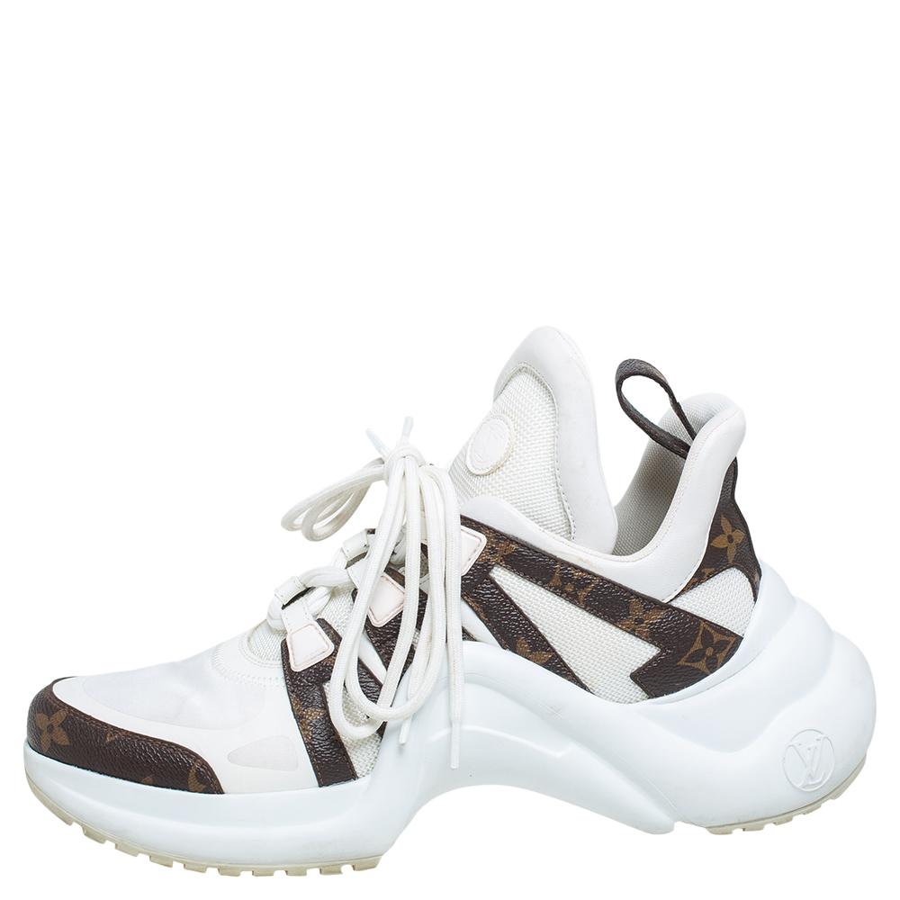 The Spring/Summer 2018 collection by Louis Vuitton introduced us to the Archlight sneakers at a time when the fever of chunky sneakers had just set in. The design is characterized by a futuristic vibe with a tinge of influence from vintage