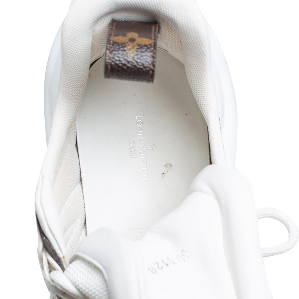 Gray Louis Vuitton White Monogram Coated Canvas and Leather Archlight Sneaker Size 40