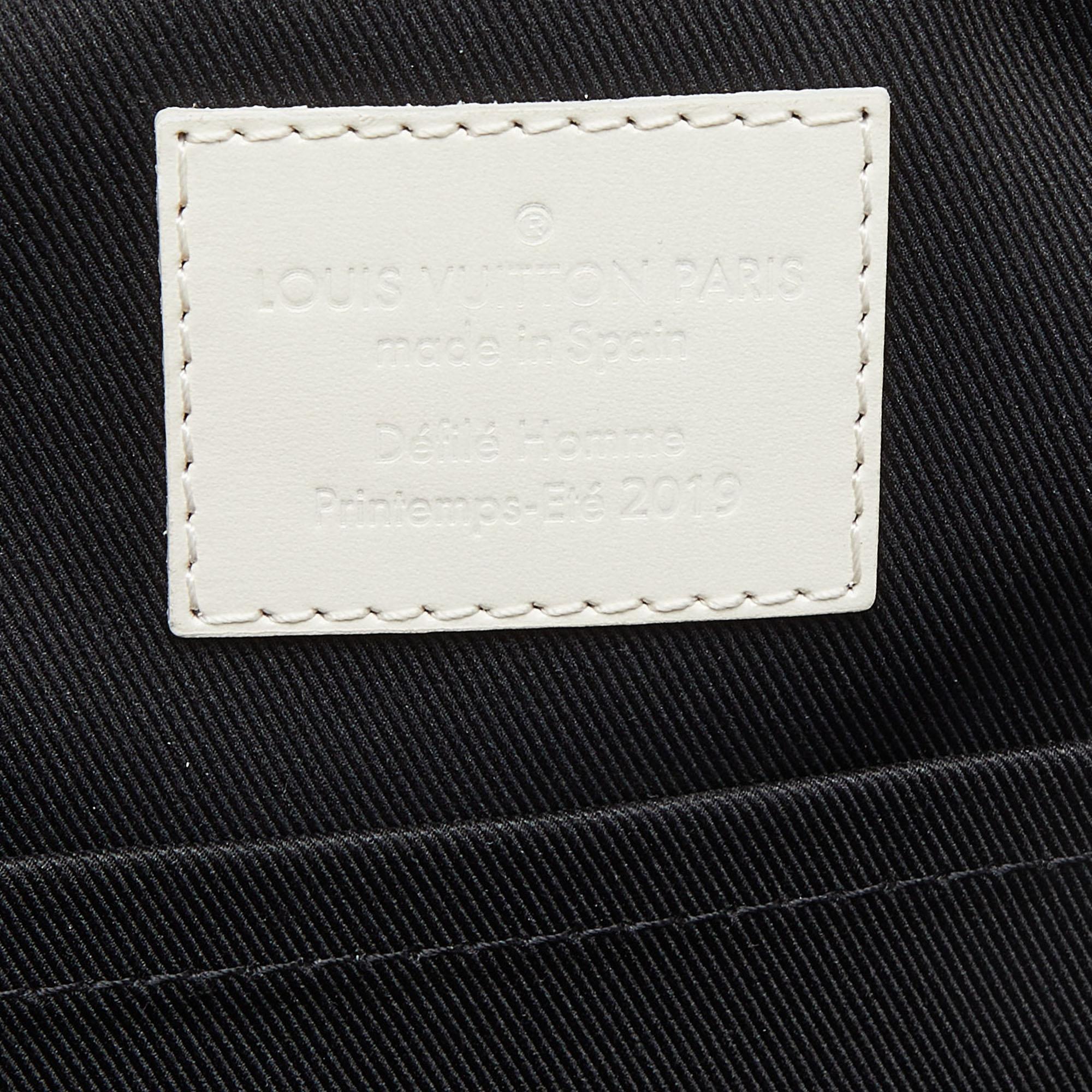 Louis Vuitton White Monogram Empreinte Utility Side Bag For Sale 6