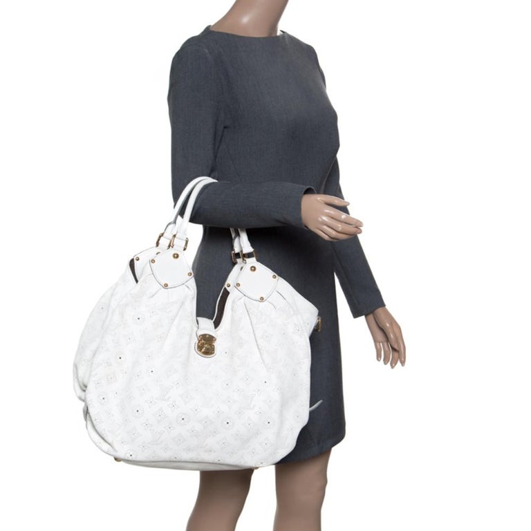 Louis Vuitton White Monogram Mahina Leather XL Bag For Sale at 1stdibs