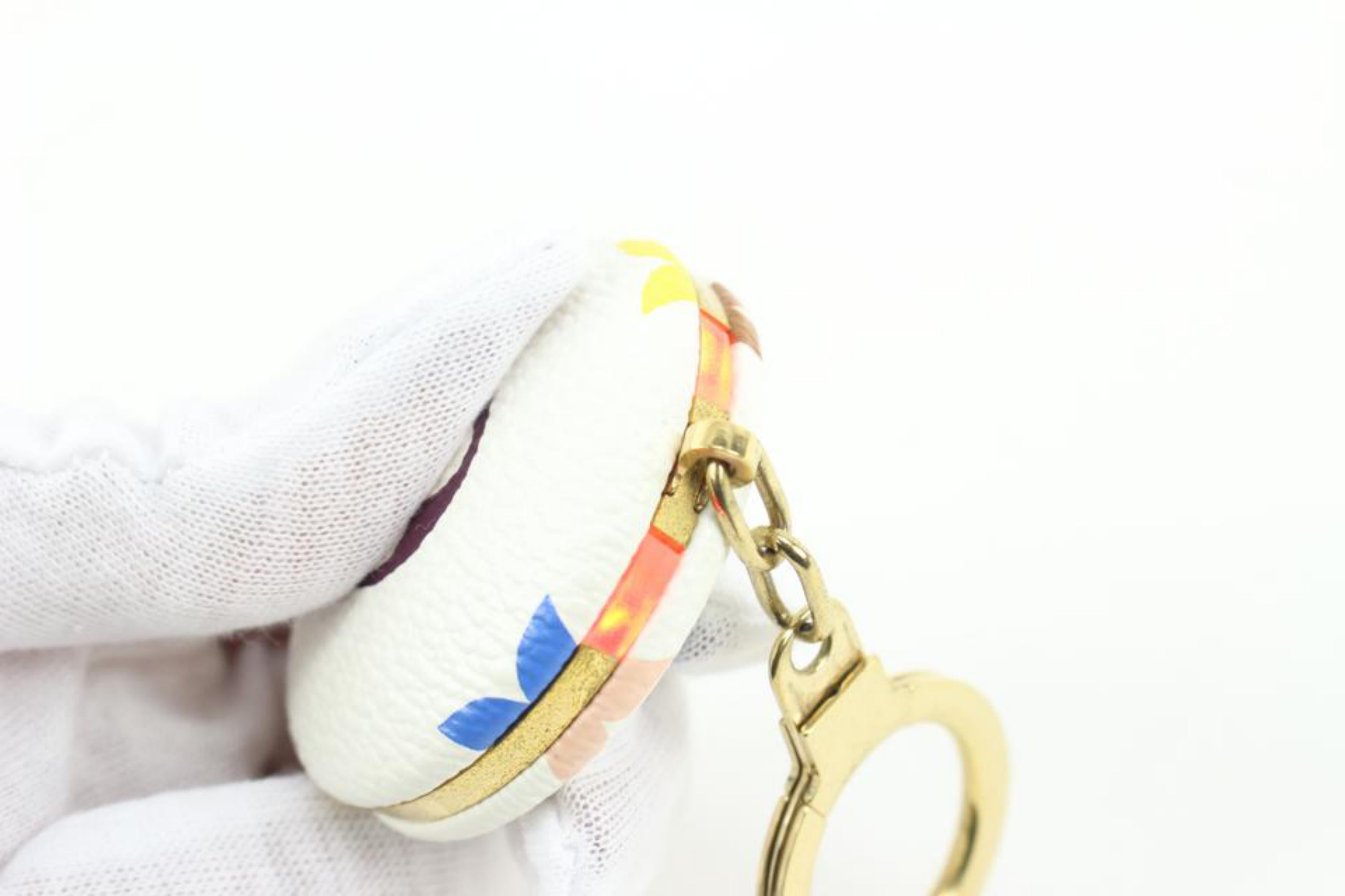 Louis Vuitton White Monogram Multicolor Astropill Round Charm LED Key Fob 96lz41 In Good Condition For Sale In Dix hills, NY