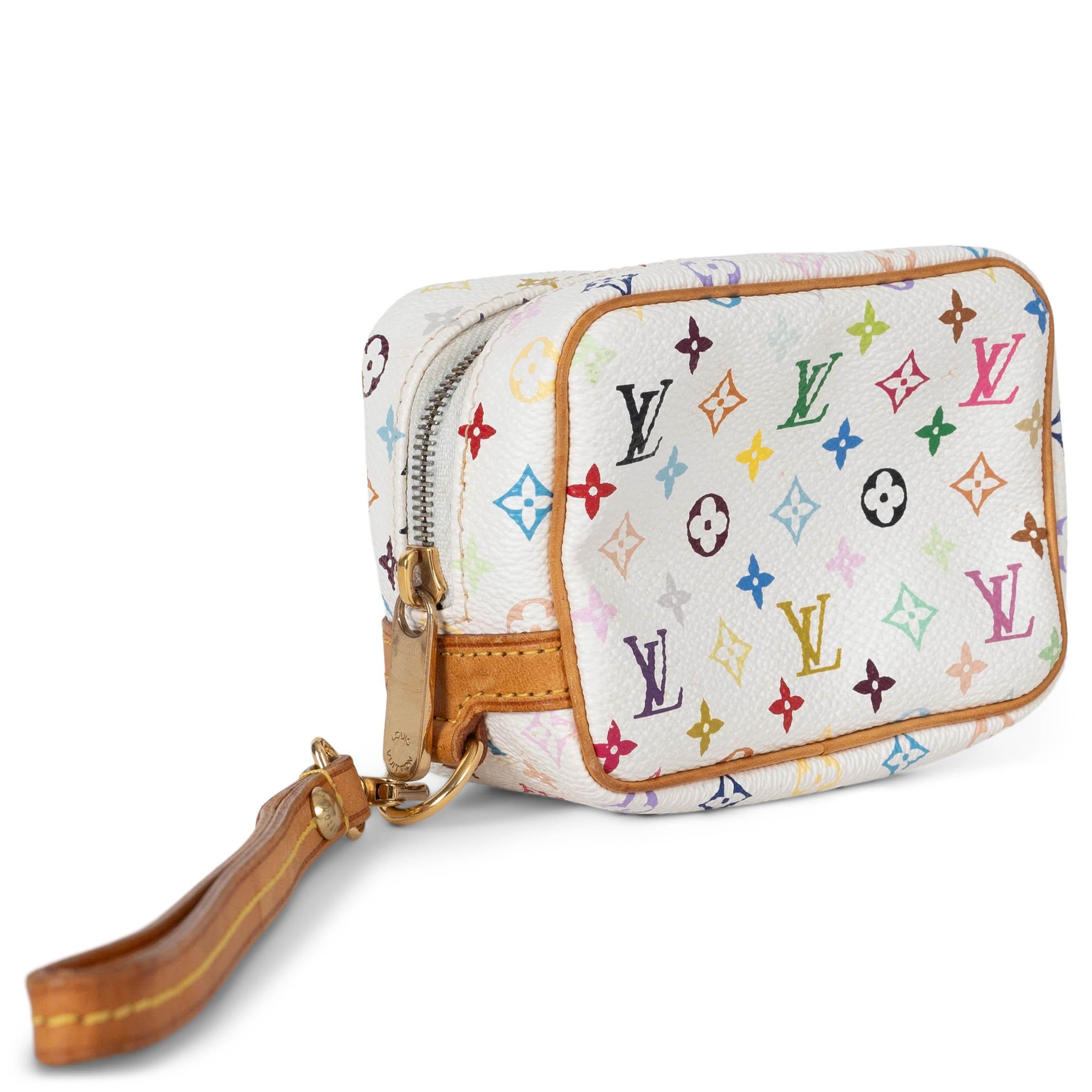 This 100% authentic Louis Vuitton Wapity mini case in white Monogram Multicolore canvas combines functionality with playful charm. Featuring a detachable natural leather strap, it’s a compact accessory for carrying your essentials. The case closes