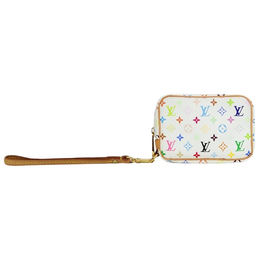 white lv wristlet