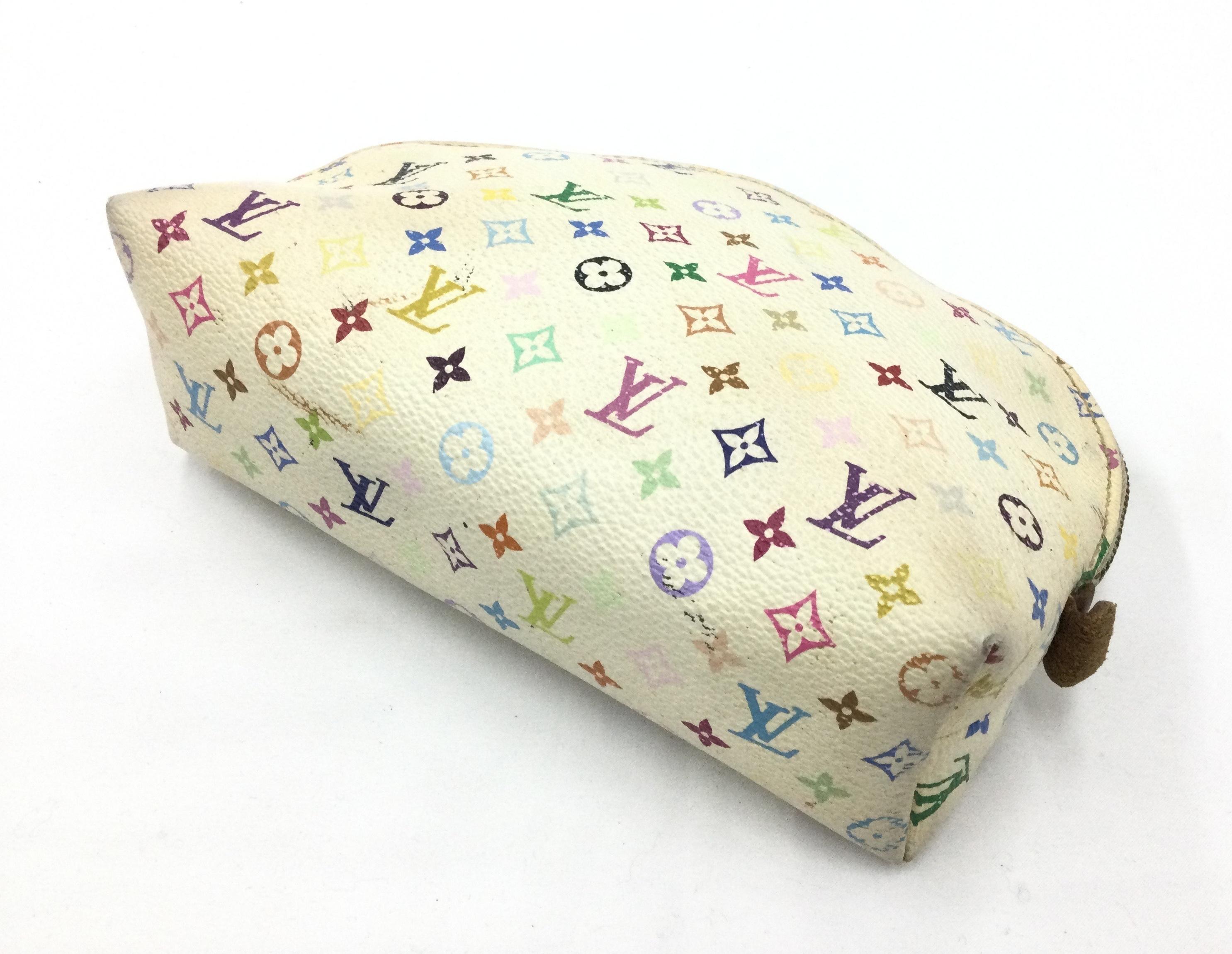 white louis vuitton makeup bag