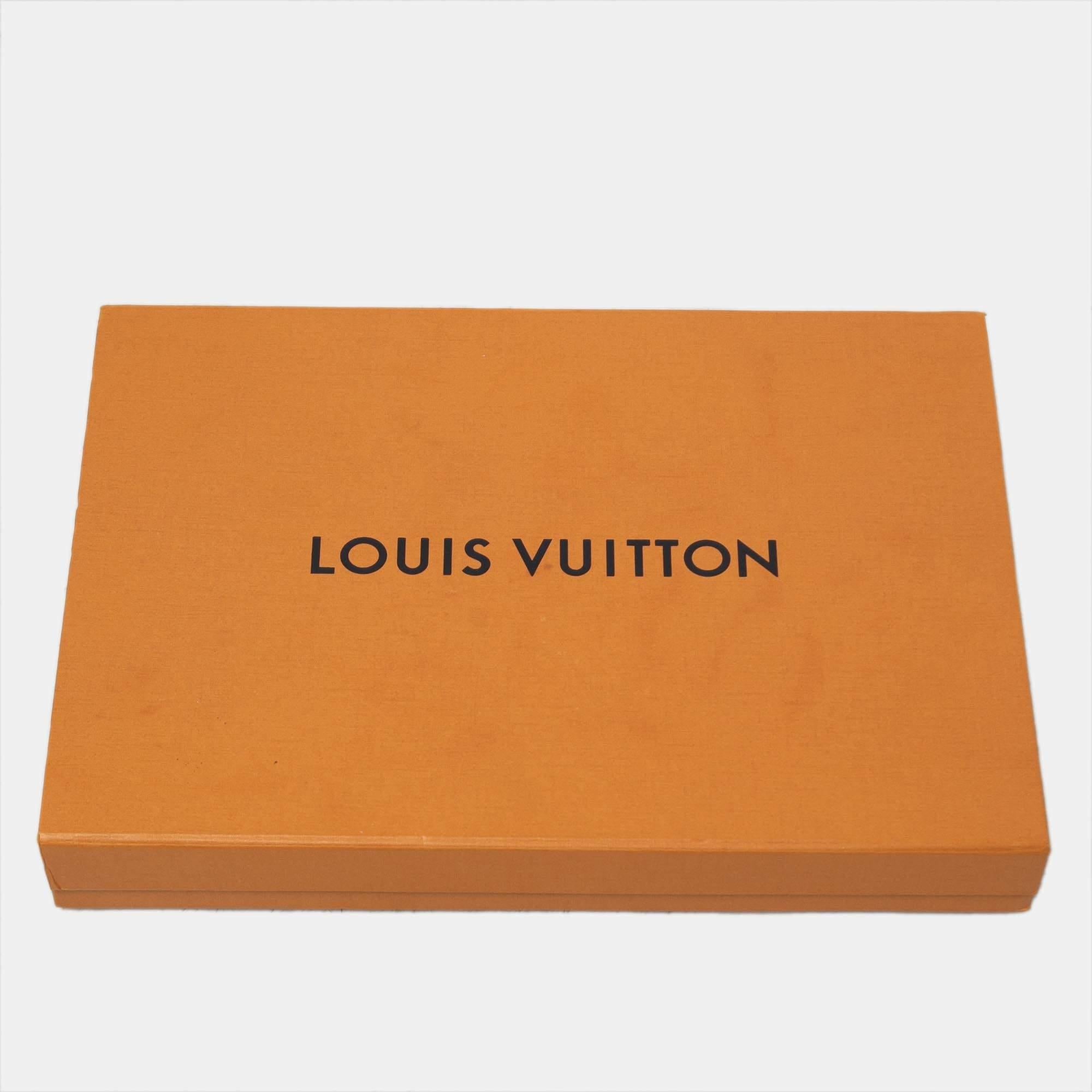 Louis Vuitton White New Walkers Print Cotton DNA Collar Shirt L In Excellent Condition In Dubai, Al Qouz 2