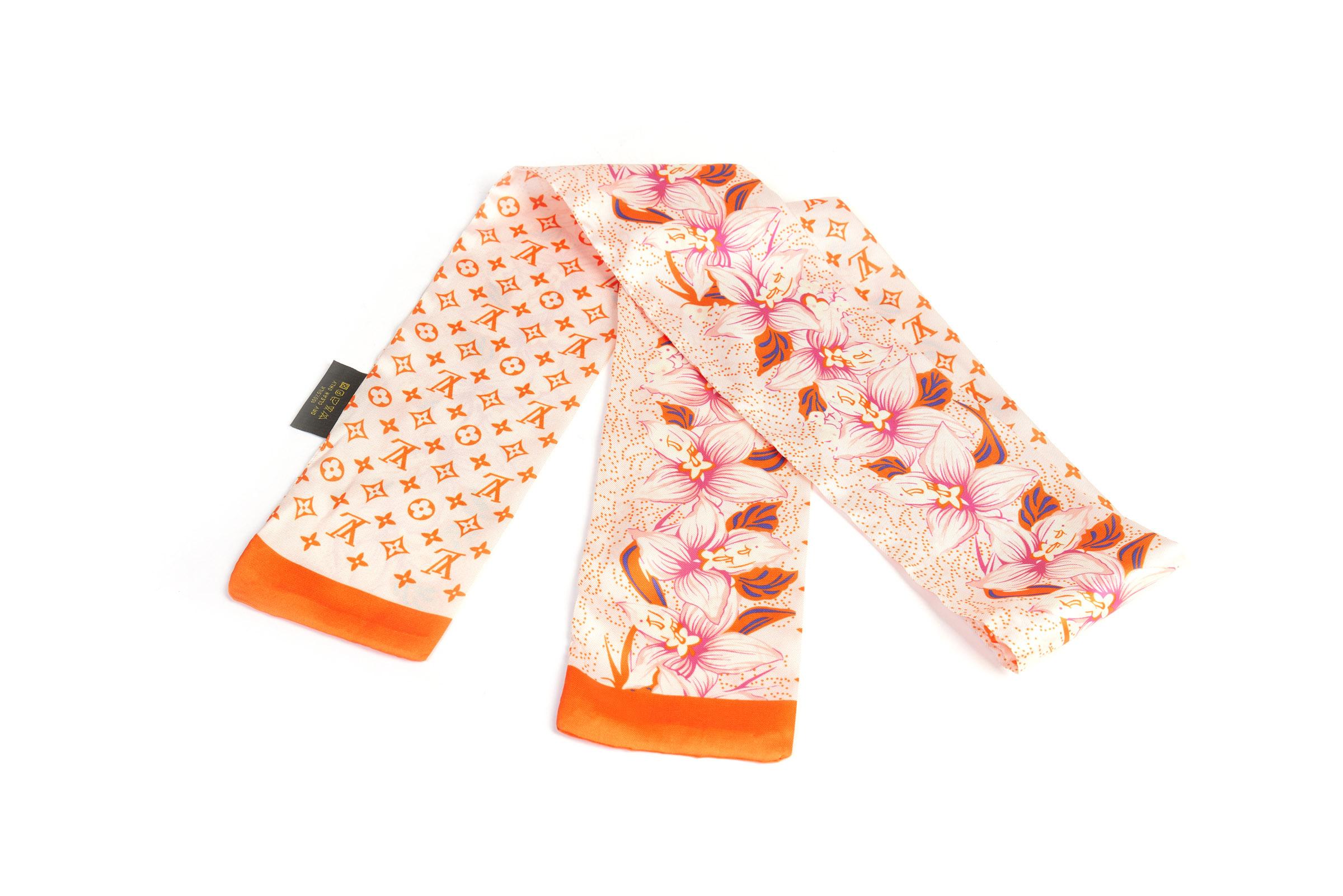 Louis Vuitton White Orange Orchids Silk Twill Scarf In Excellent Condition In West Hollywood, CA
