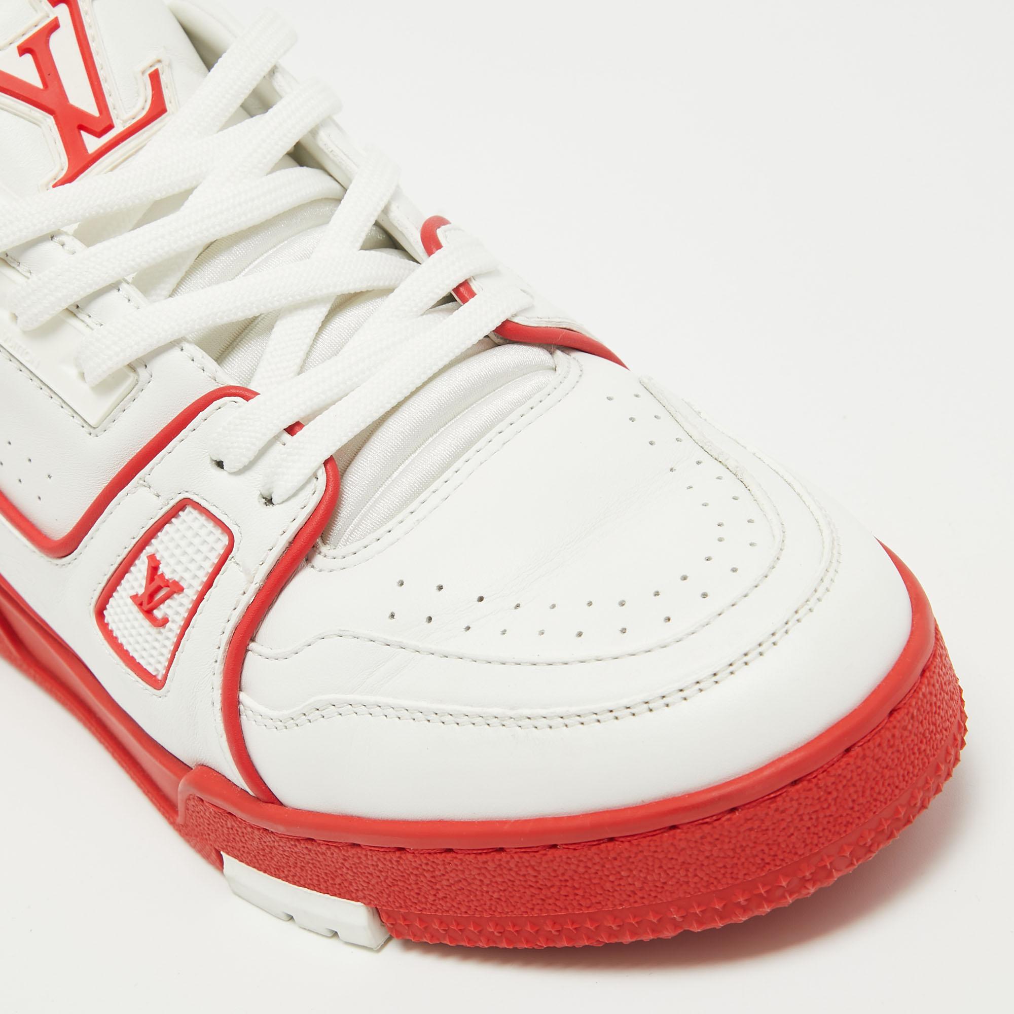Louis Vuitton White/Red Leather LV Trainer Sneakers Size 39.5 For Sale 2