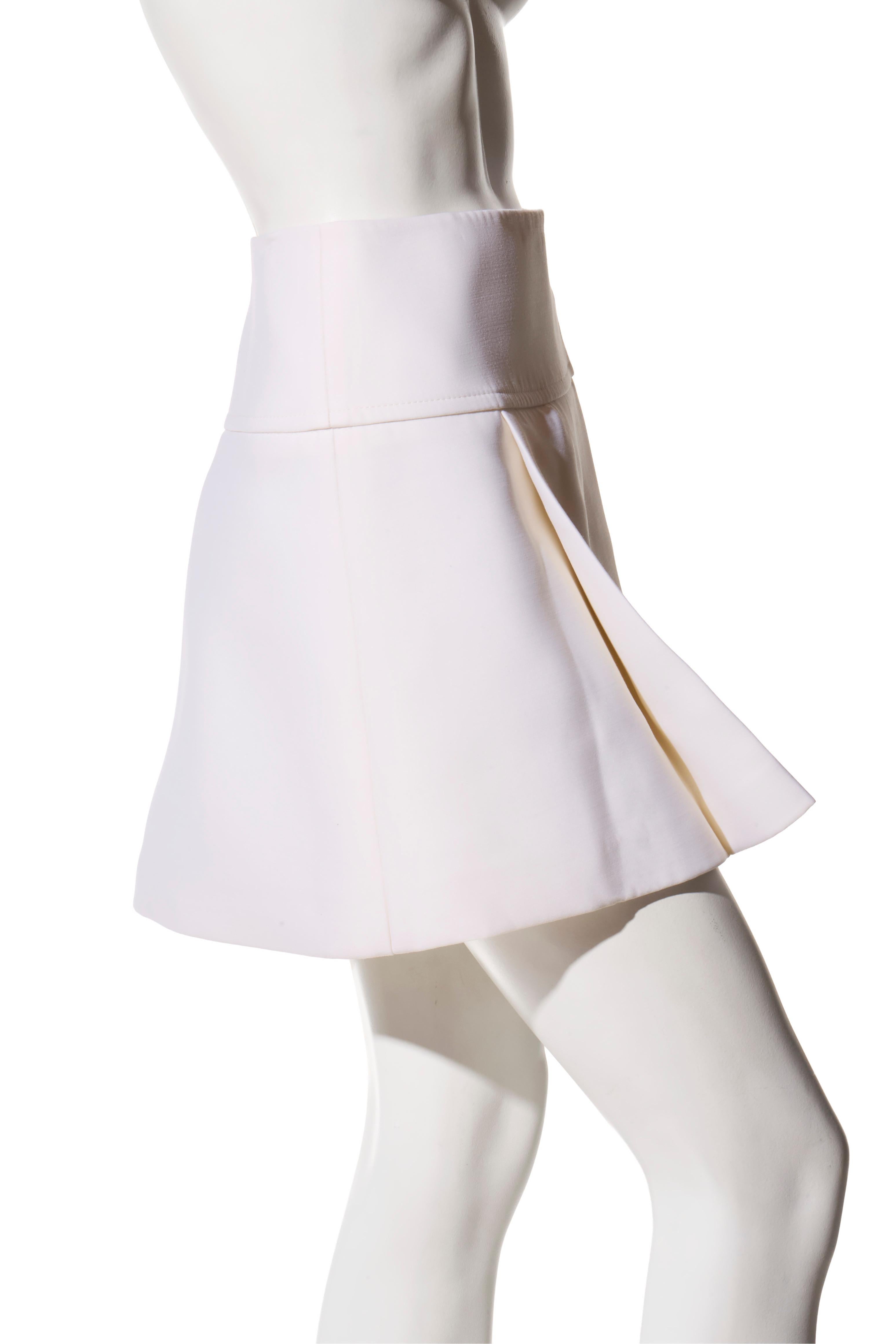 Gris Minijupe A-Line à anneaux blancs de Louis Vuitton, printemps/été 2019 en vente