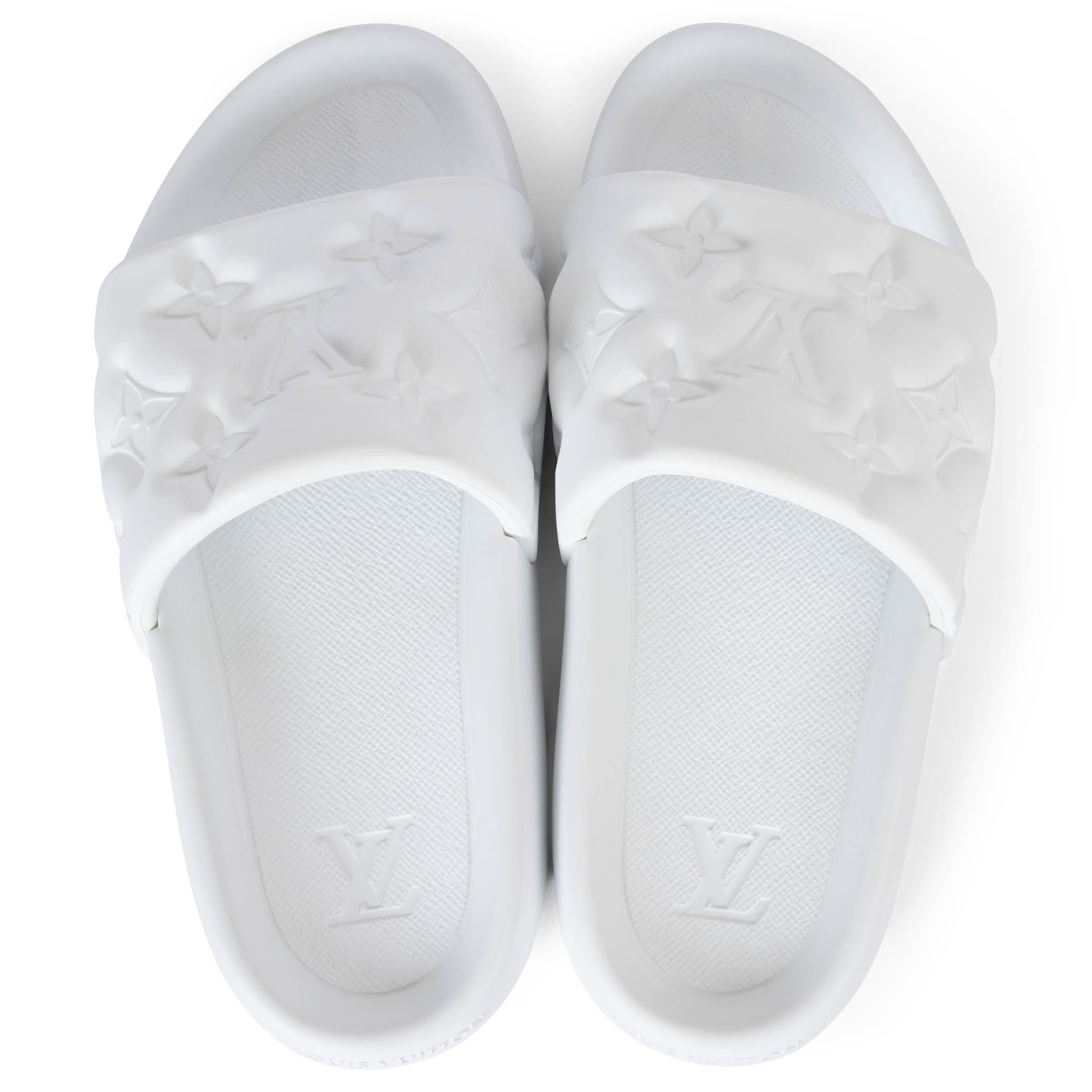 Women's LOUIS VUITTON white rubber WATERFRONT MONOGRAM Slide Sandals Shoes 7 mens For Sale