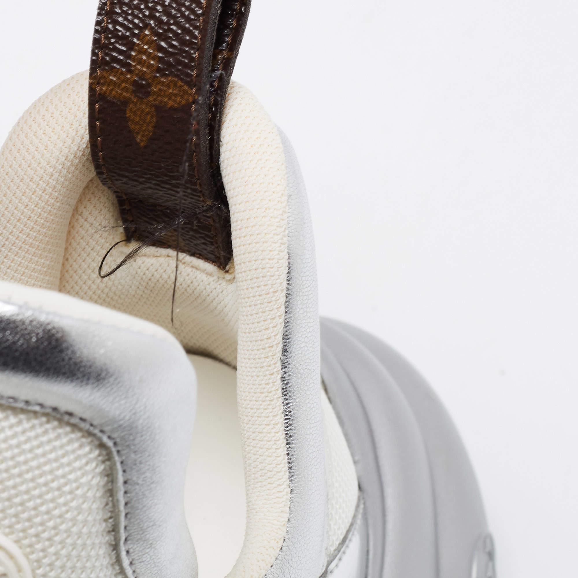 Louis Vuitton White/Silver Mesh and Leather Archlight Sneakers Size 40 In Good Condition In Dubai, Al Qouz 2