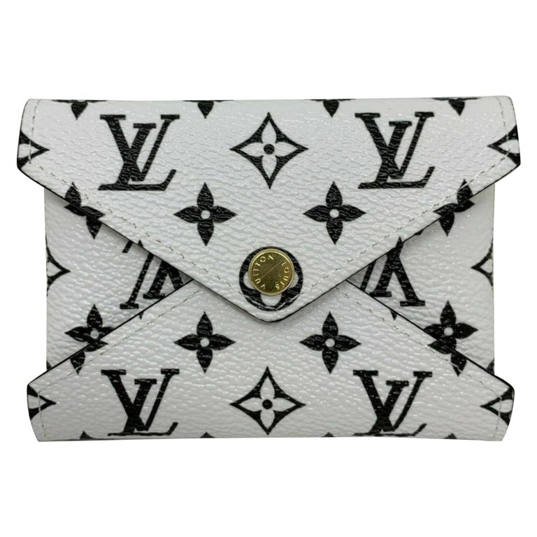 Louis Vuitton White Small Ss19 Limited Edition Giant Kirigami