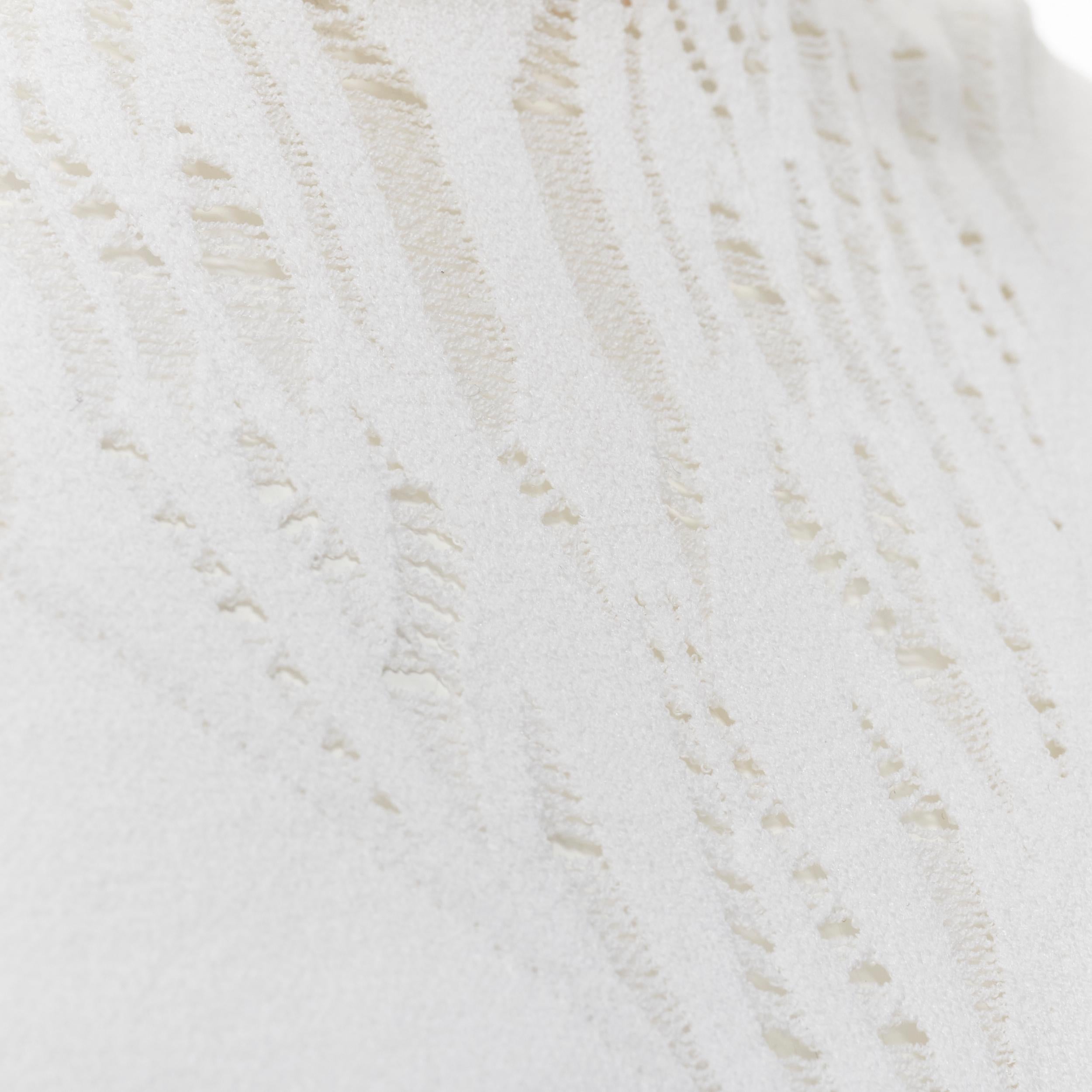 Gilet sans manches Louis Vuitton en polyester et viscose blanc avec col en dentelle, taille S en vente 4
