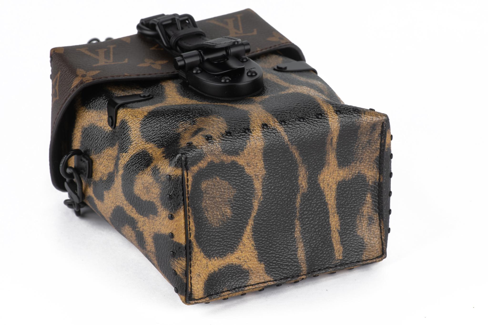 Women's or Men's Louis Vuitton Wild Animal Camera Box For Sale