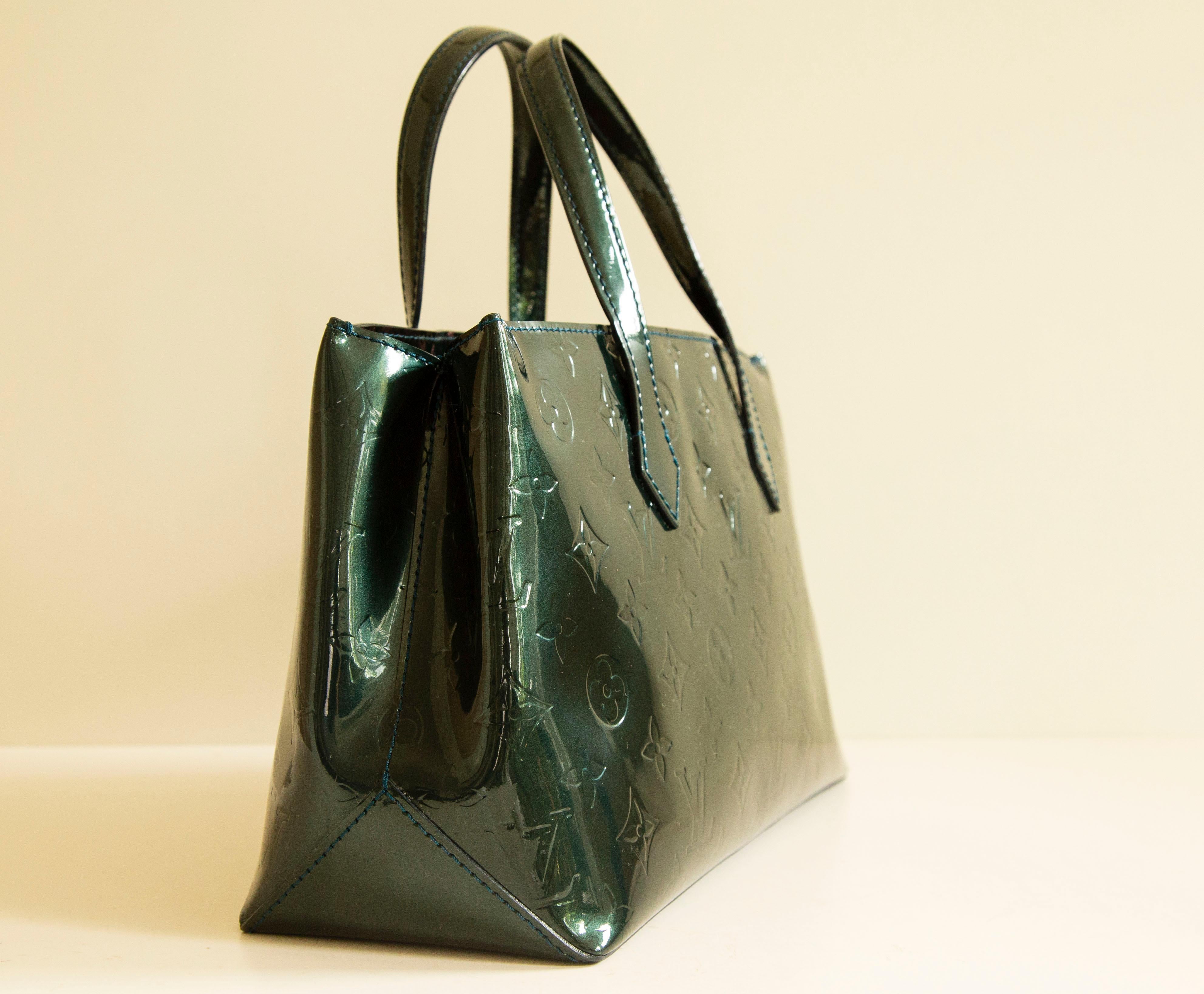 Louis Vuitton Wilshire Bottle Green Patent Leather Top Handle Bag 1990s  In Excellent Condition For Sale In Arnhem, NL